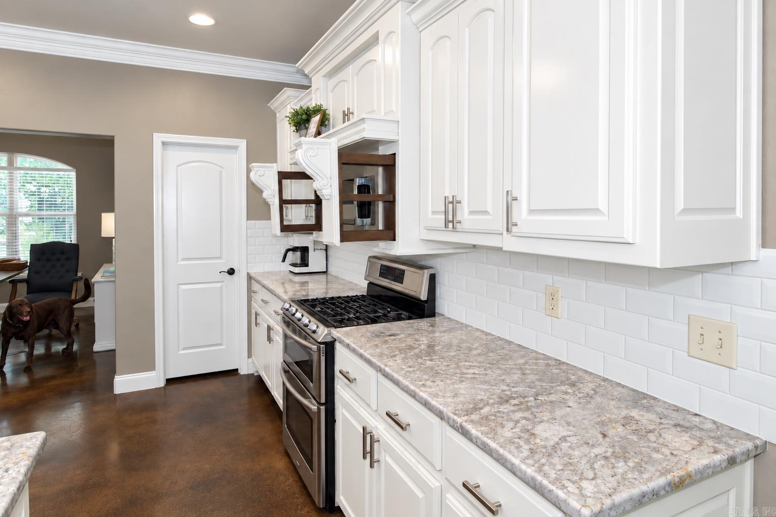 2580 Shoemaker Road Property Photo 13