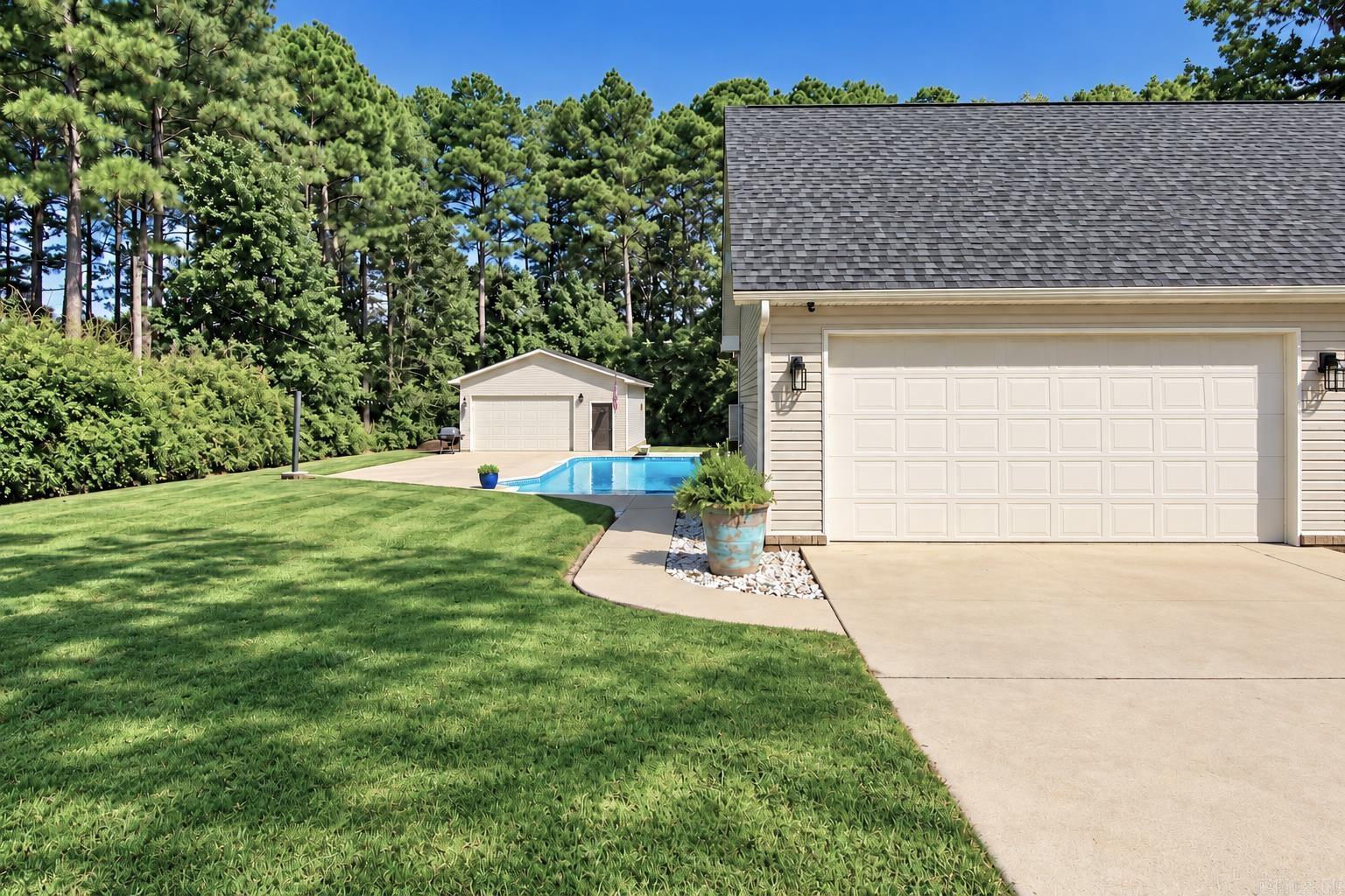 2580 Shoemaker Road Property Photo 42