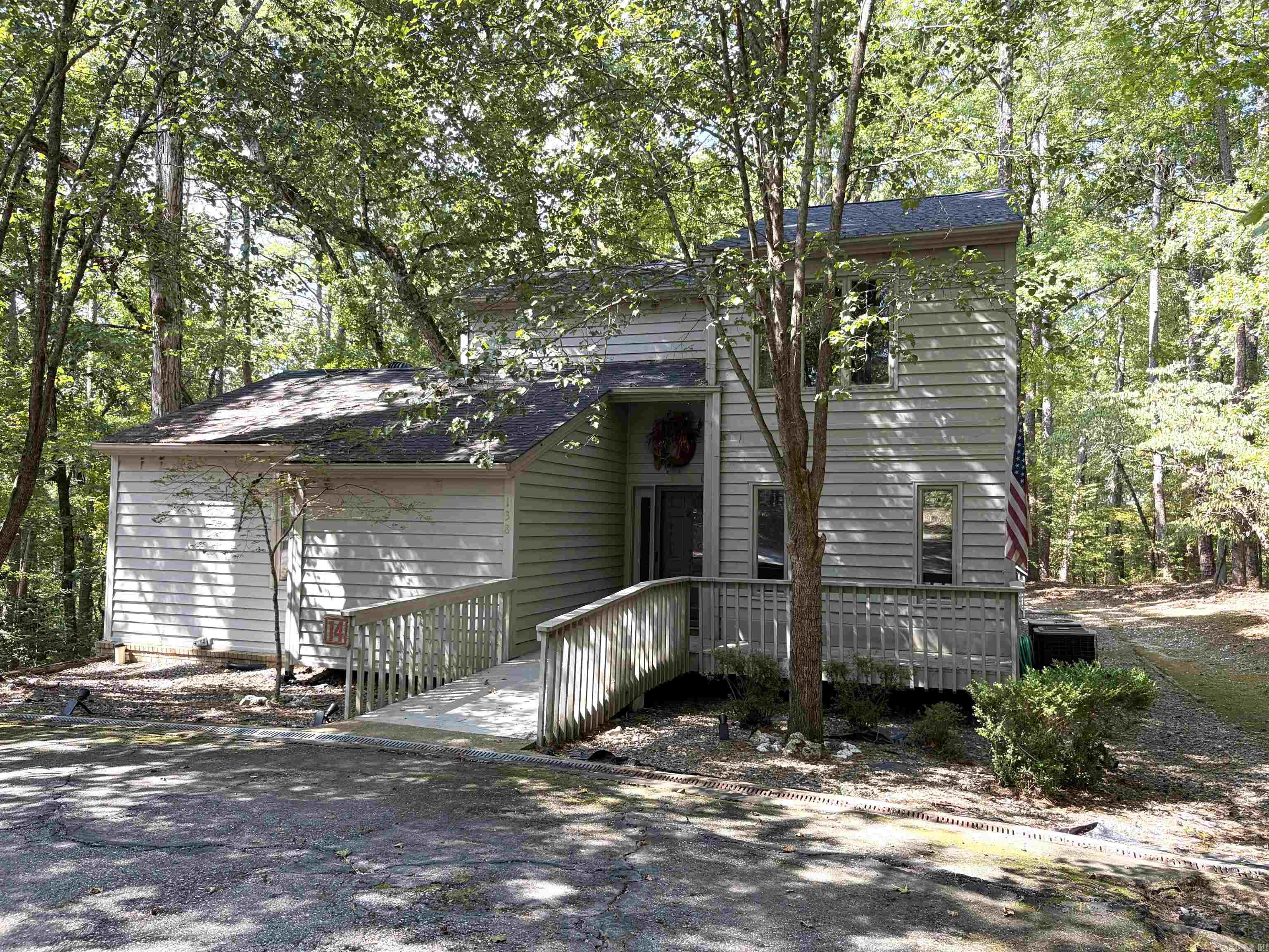 138 Silver Point Drive 14 D Property Photo 1