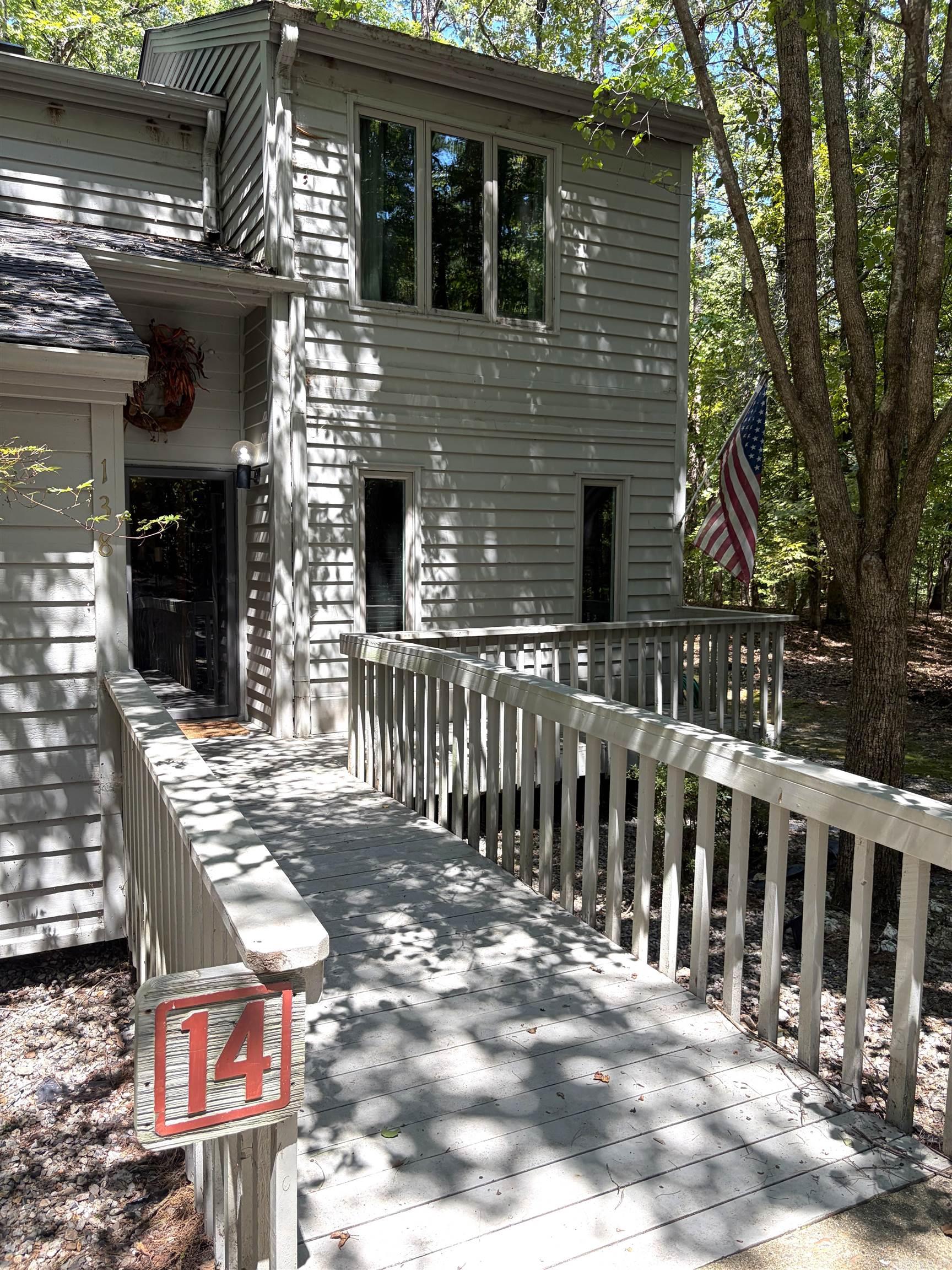 138 Silver Point Drive 14 D Property Photo 2