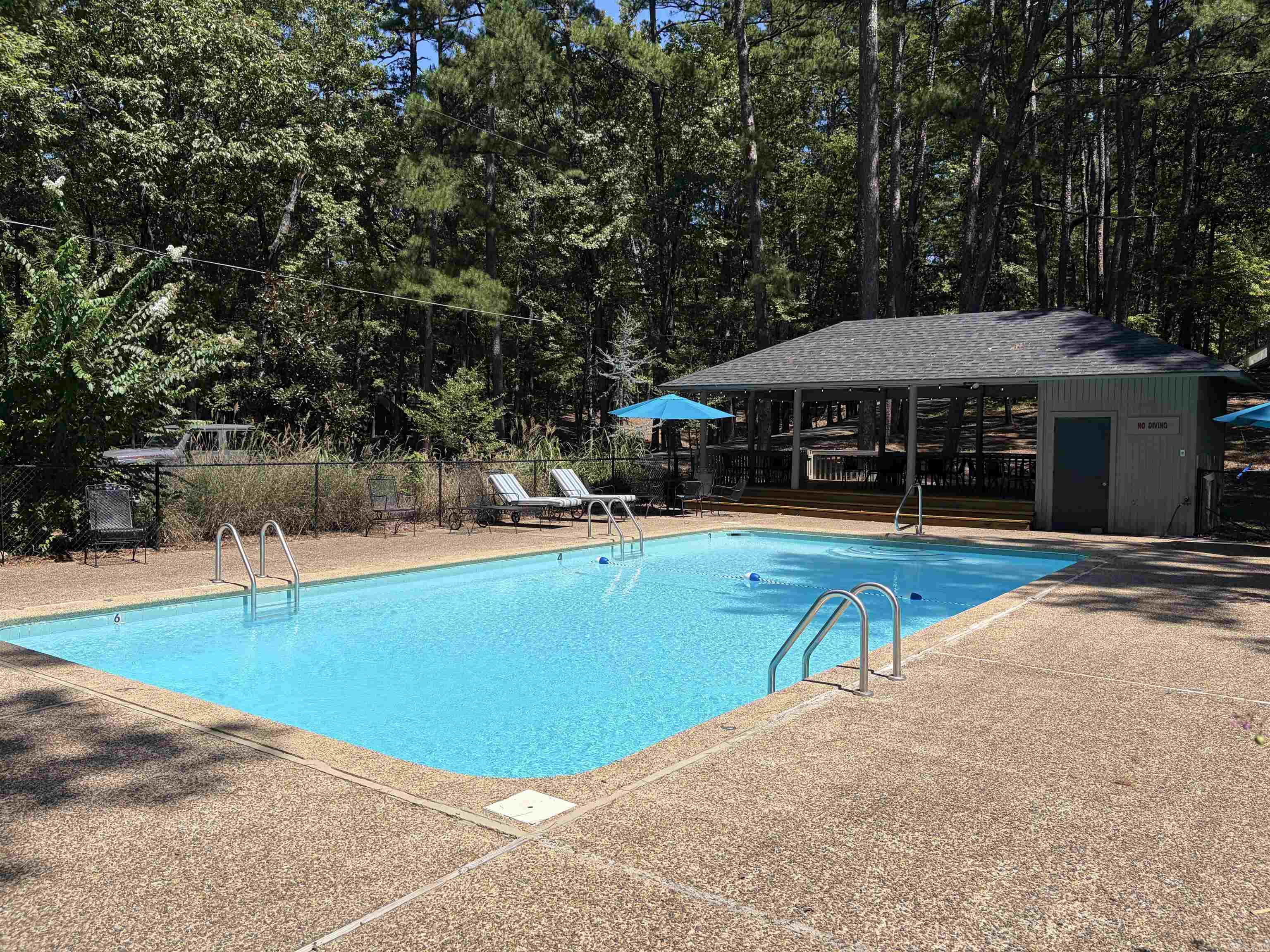 138 Silver Point Drive 14 D Property Photo 42