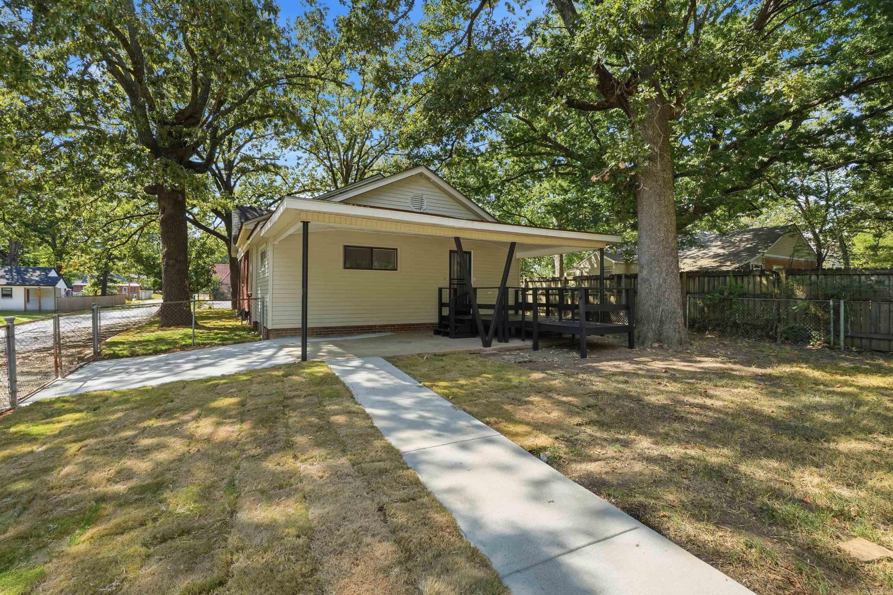 2423 S Tyler Street Property Photo 26