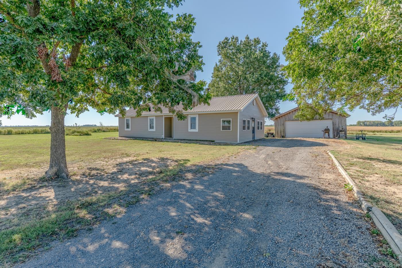 3149 W County Road 940 Property Photo 4