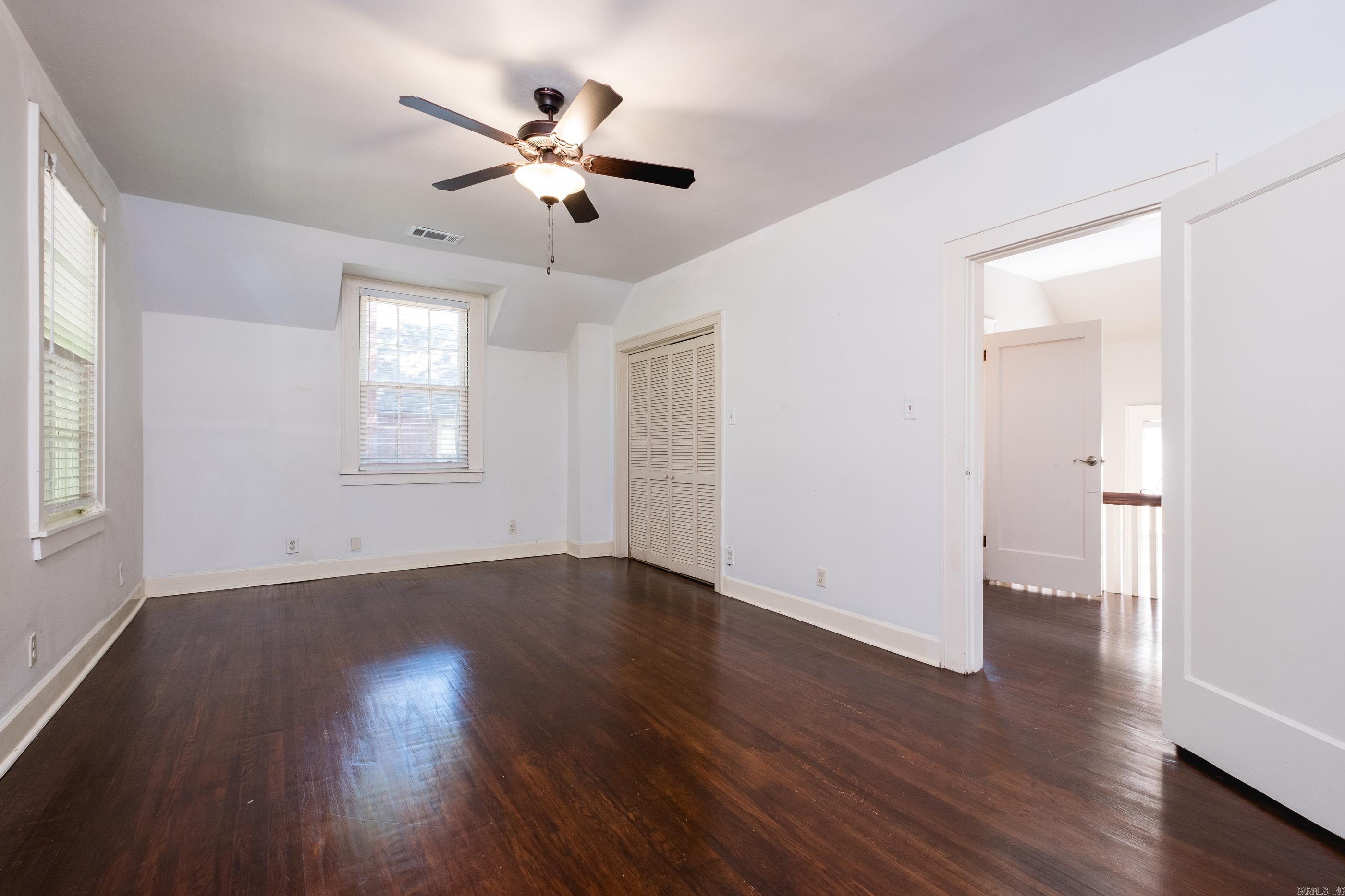 116 Colonial Court Property Photo 38