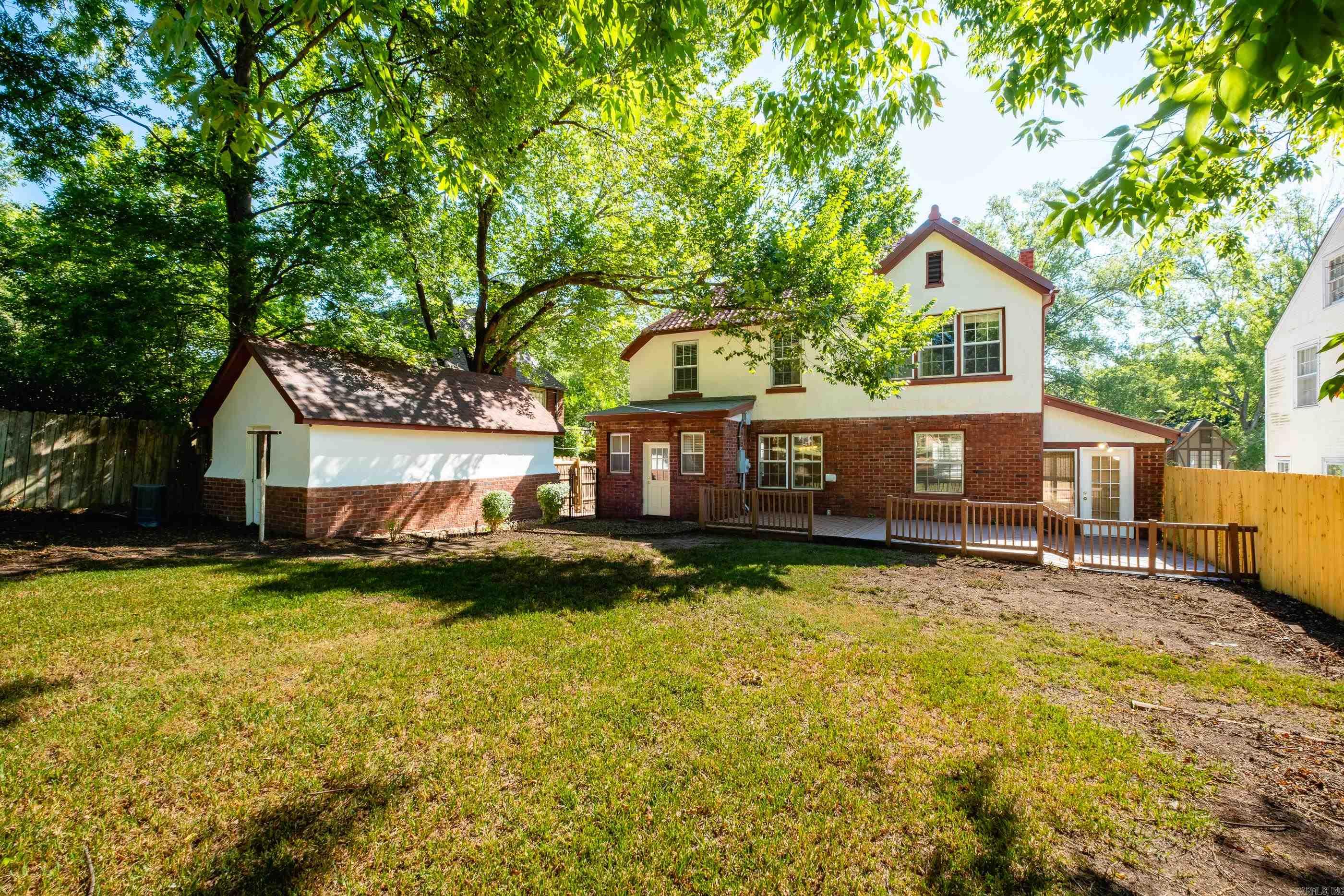 116 Colonial Court Property Photo 42