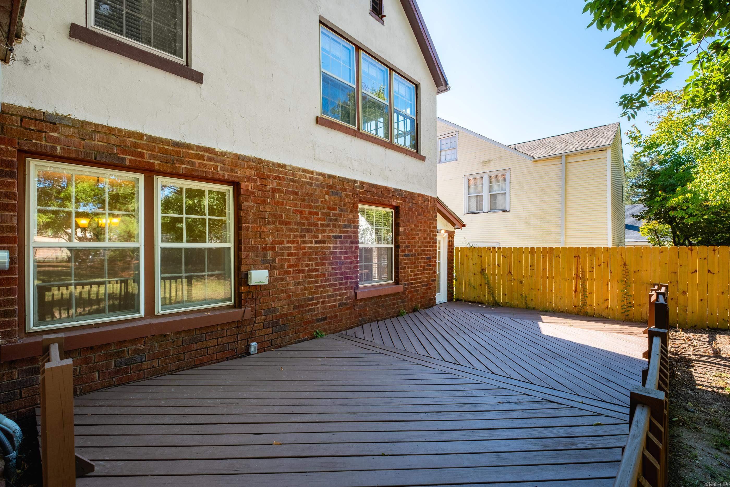 116 Colonial Court Property Photo 43