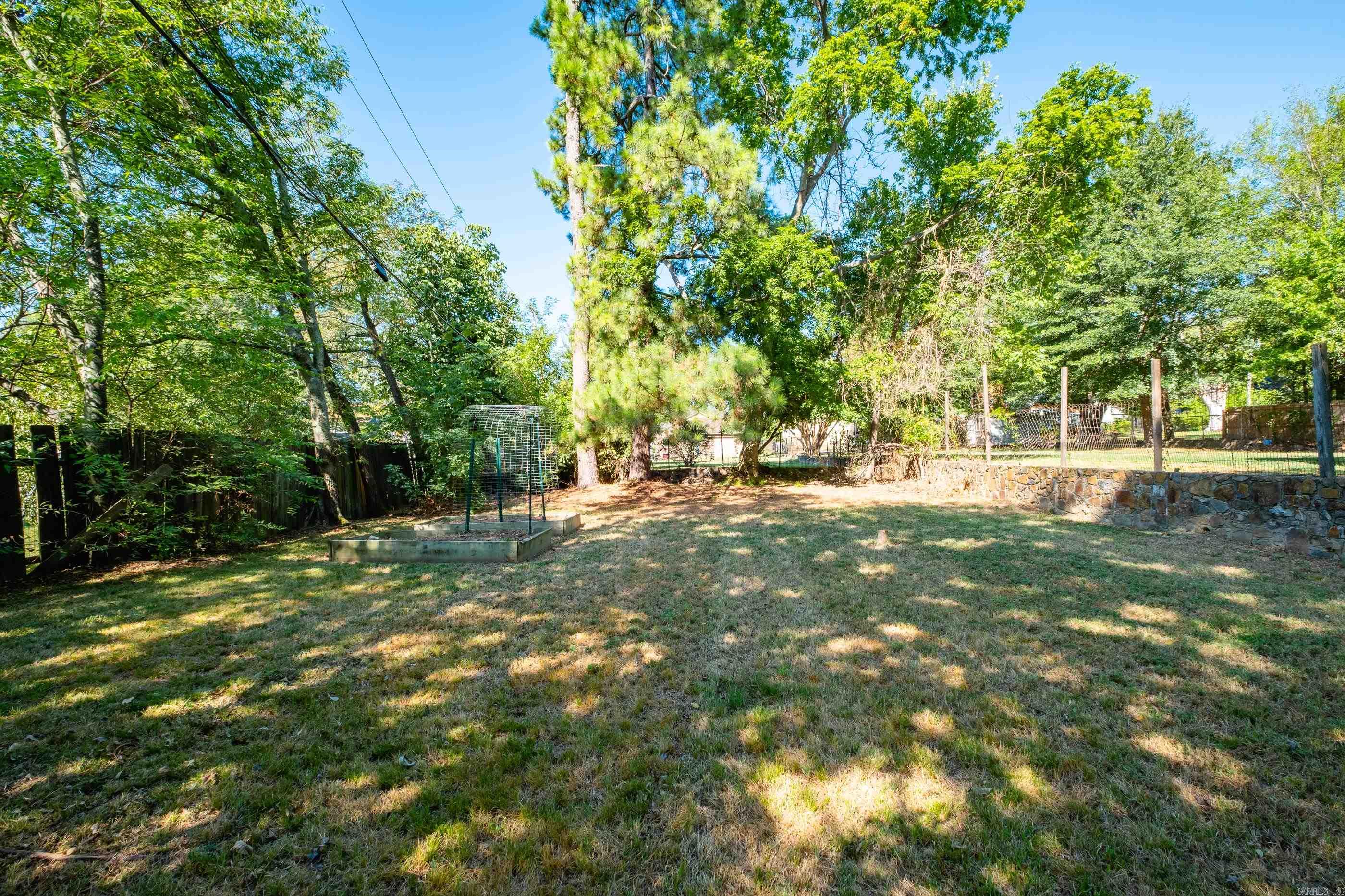 116 Colonial Court Property Photo 46