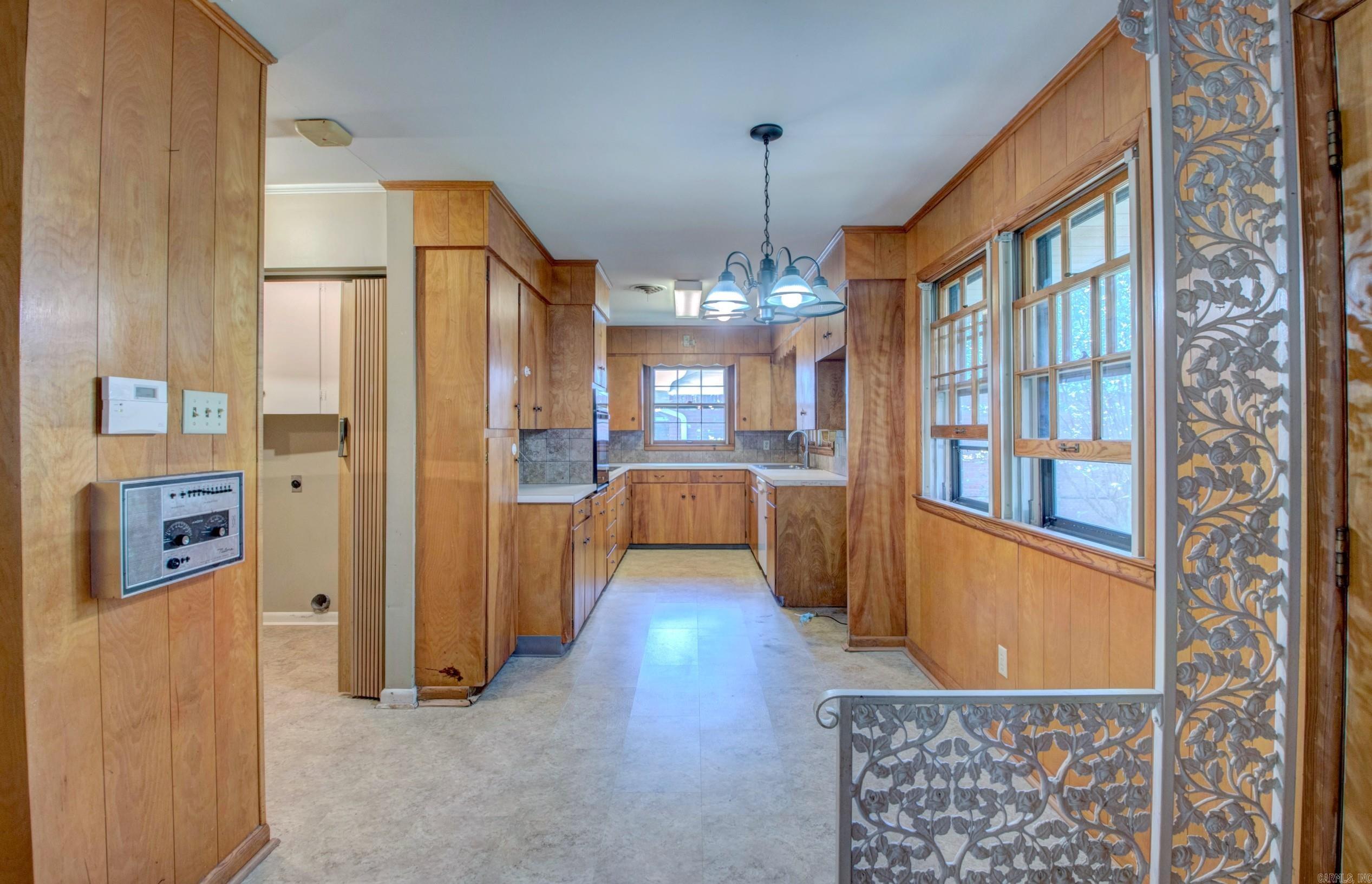 7509 Apache Rd Property Photo 9