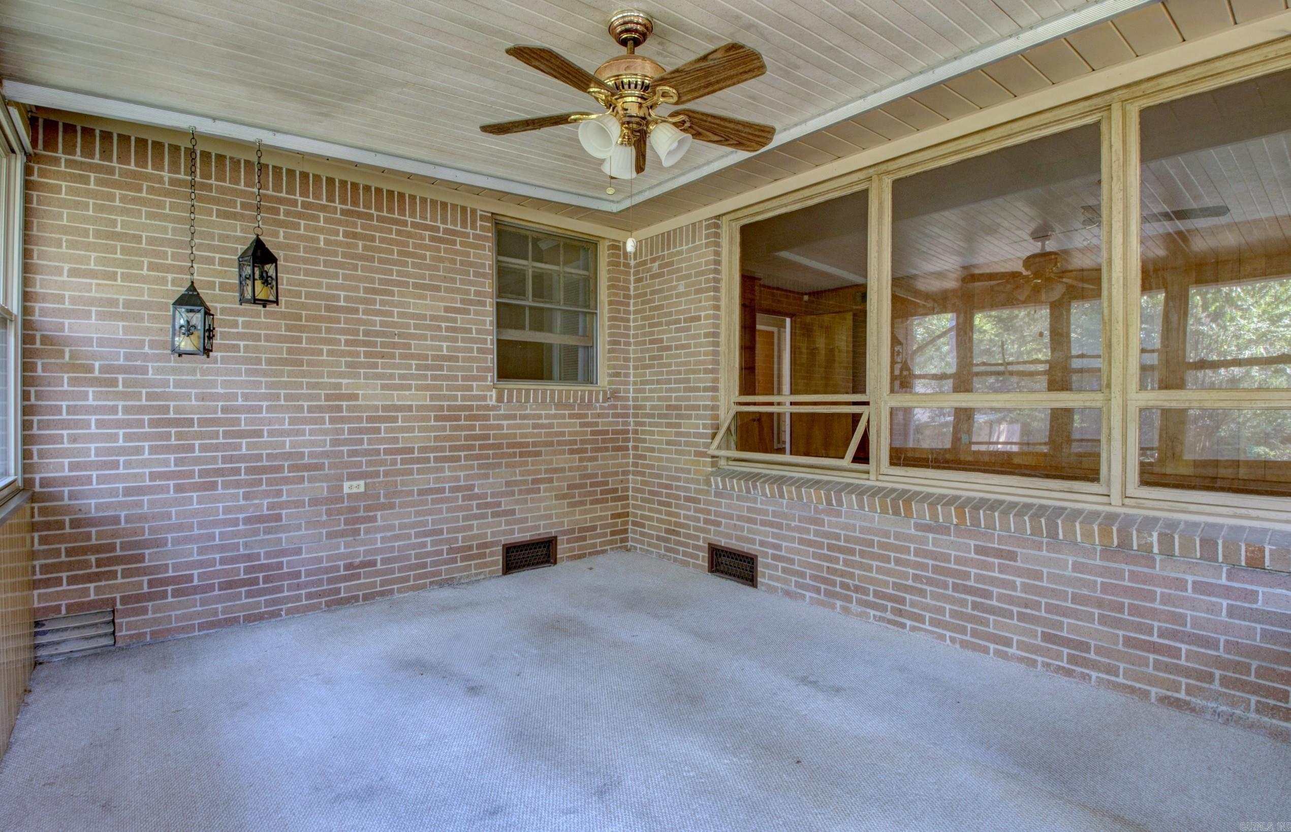7509 Apache Rd Property Photo 18