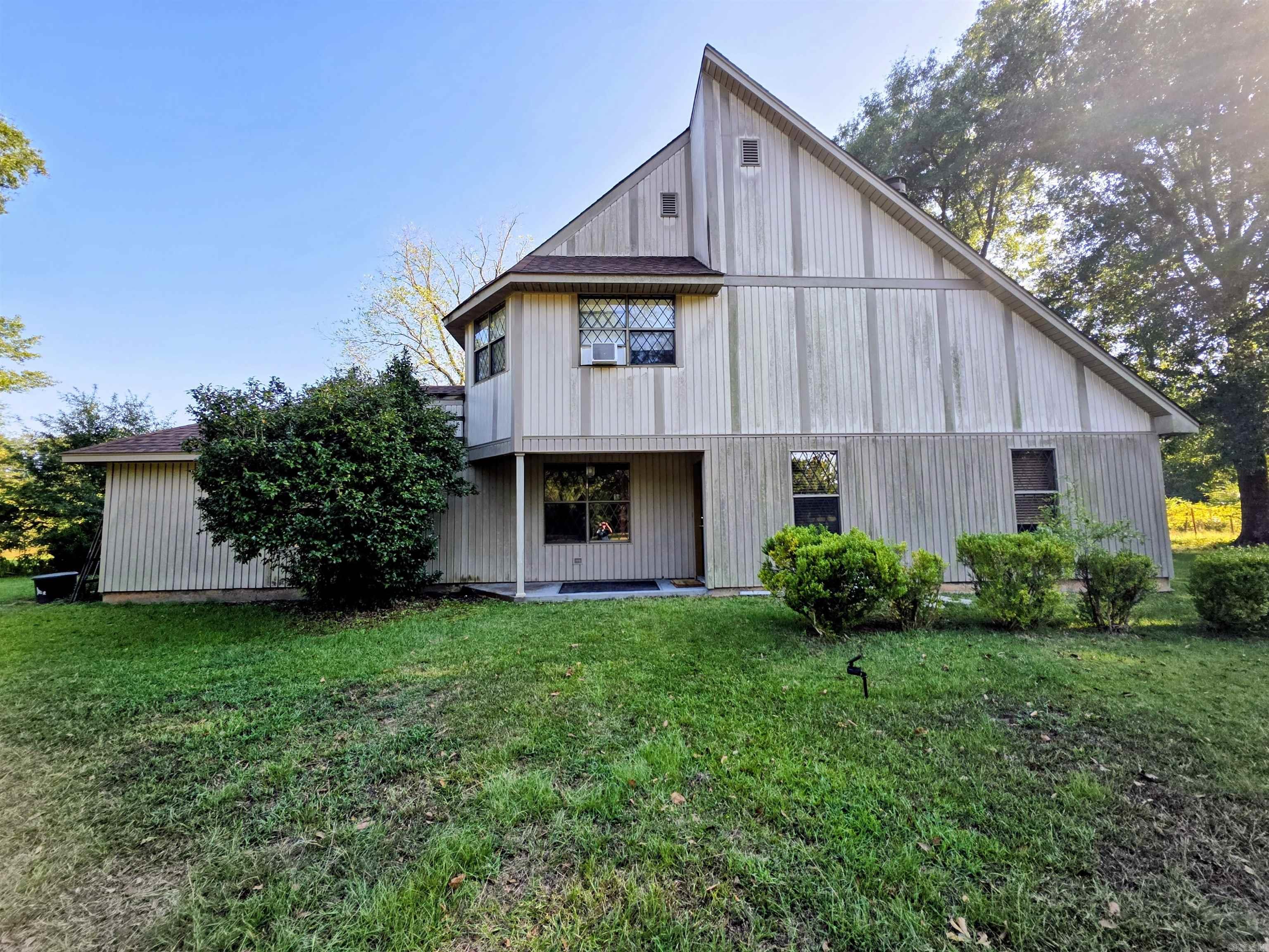 5780 Rodgers Rd E Property Photo 1