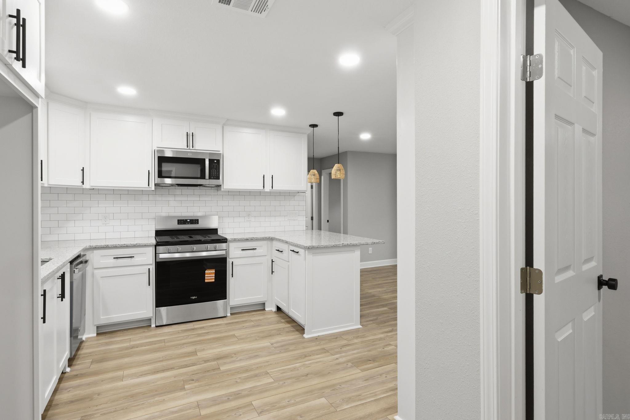 219 2nd Street Property Photo 11