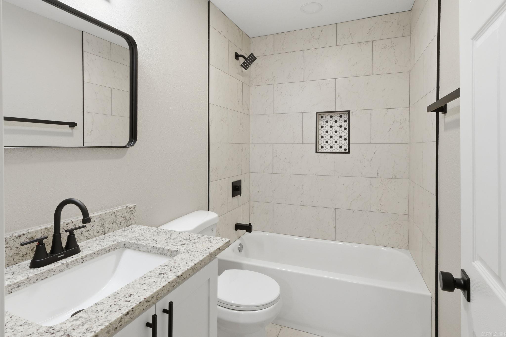 219 2nd Street Property Photo 19