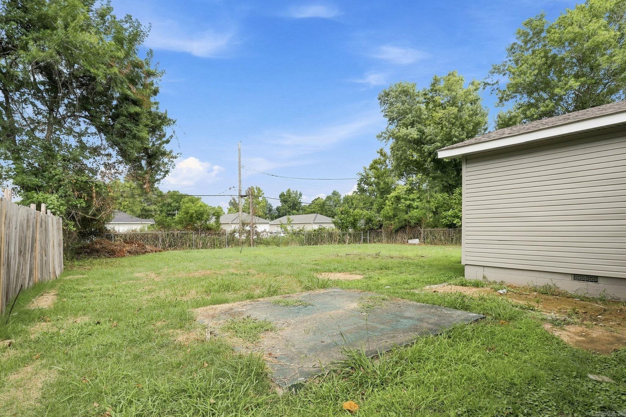 219 2nd Street Property Photo 24