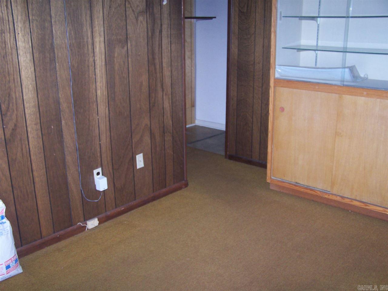 918 E Race Property Photo 10
