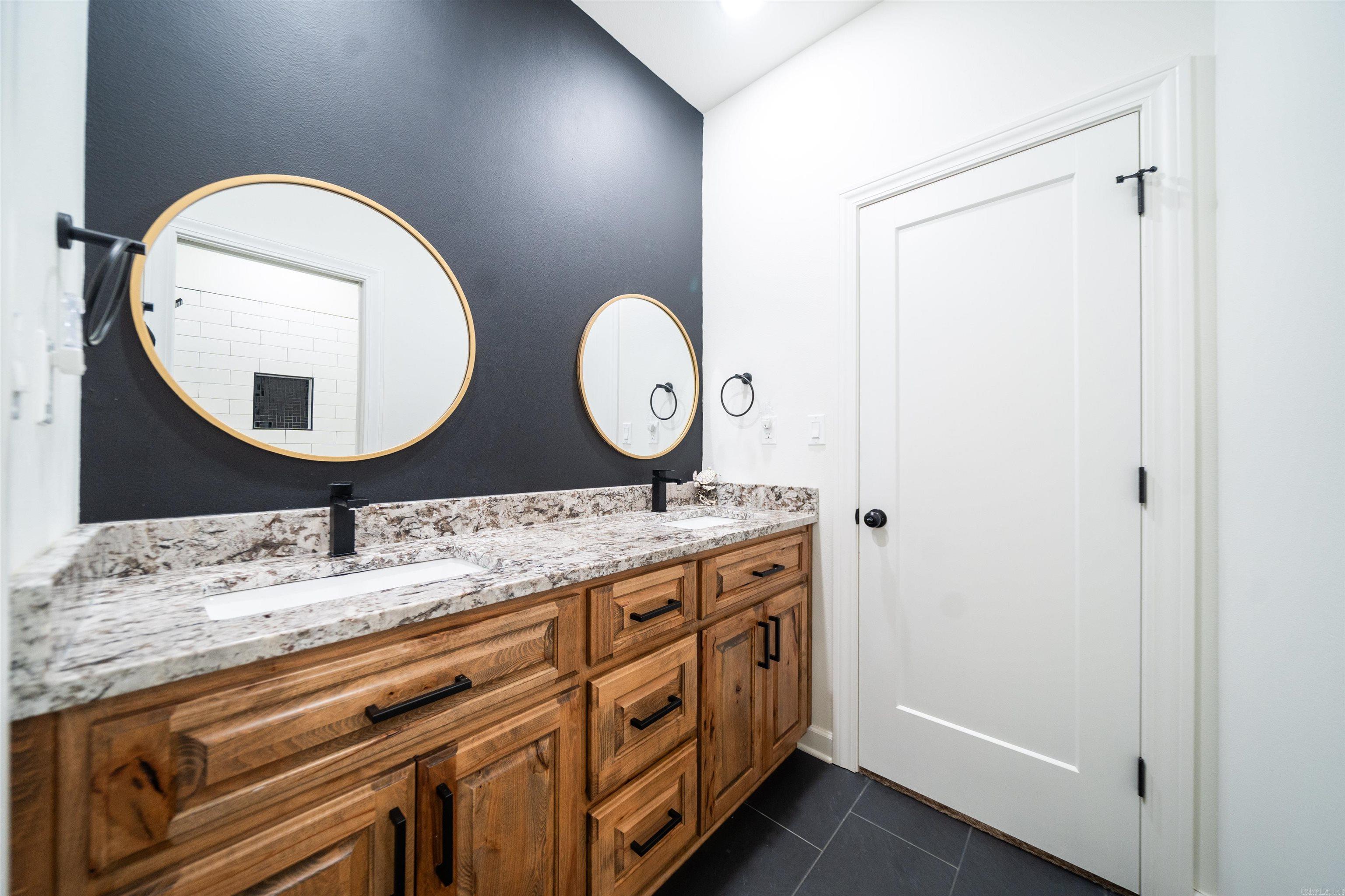 1084 Mahoney Road Property Photo 6