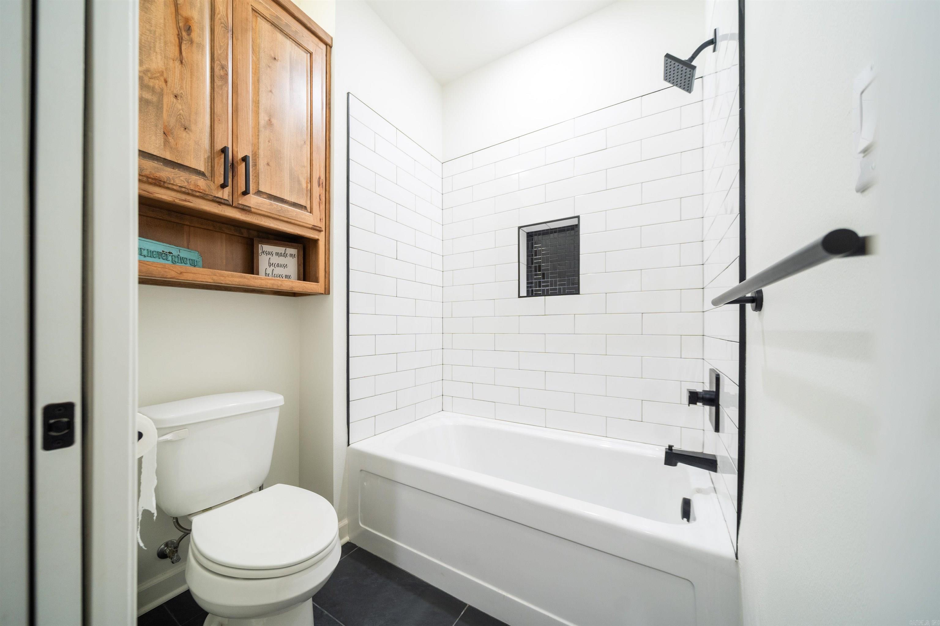 1084 Mahoney Road Property Photo 7