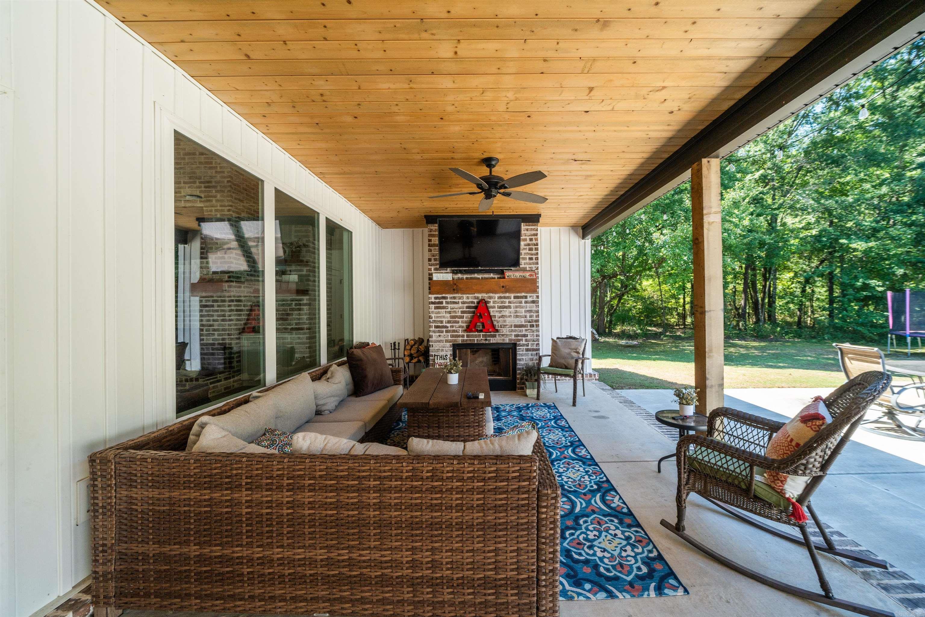 1084 Mahoney Road Property Photo 44