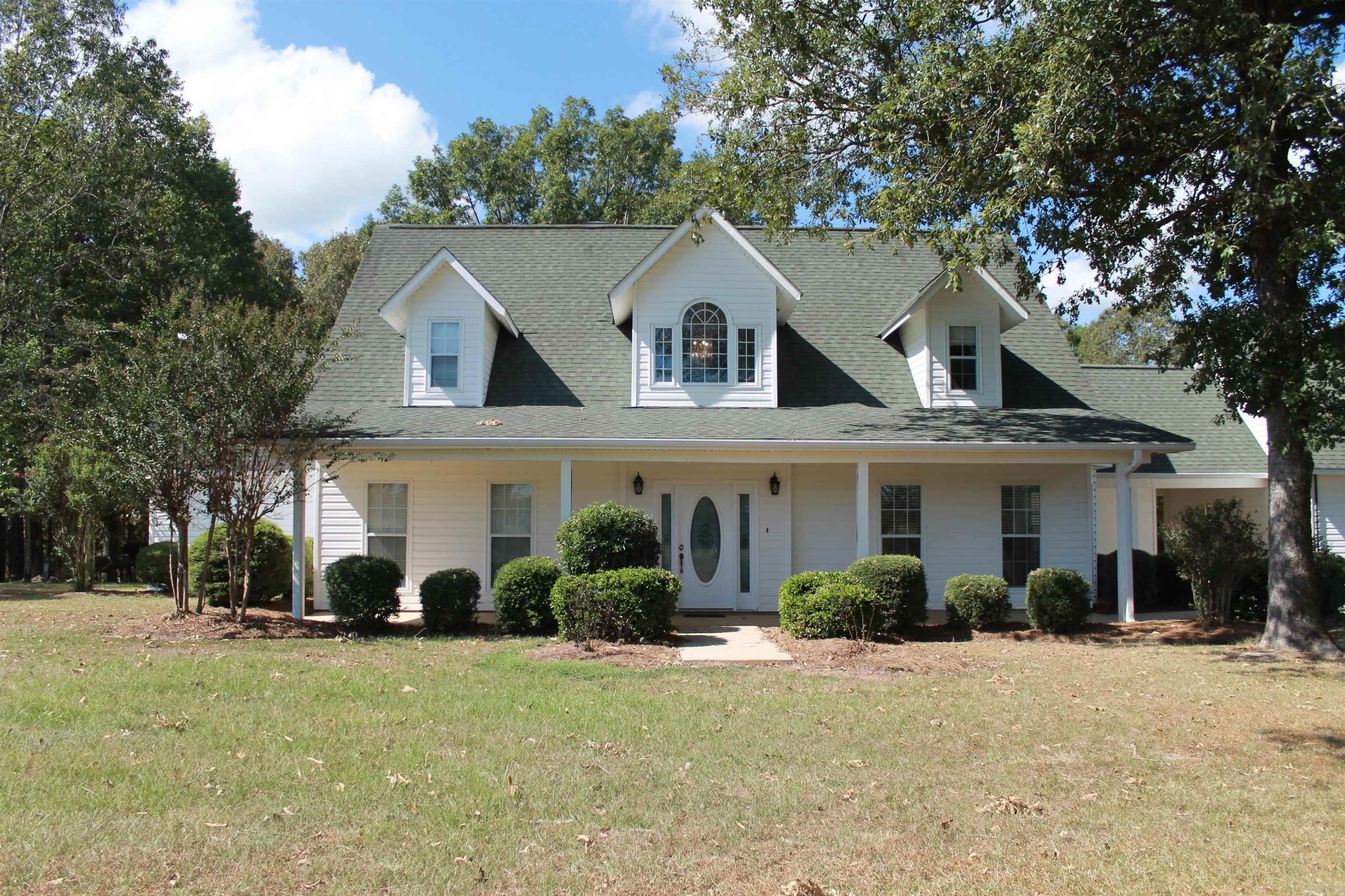 410 Mclelland Road Property Photo 2