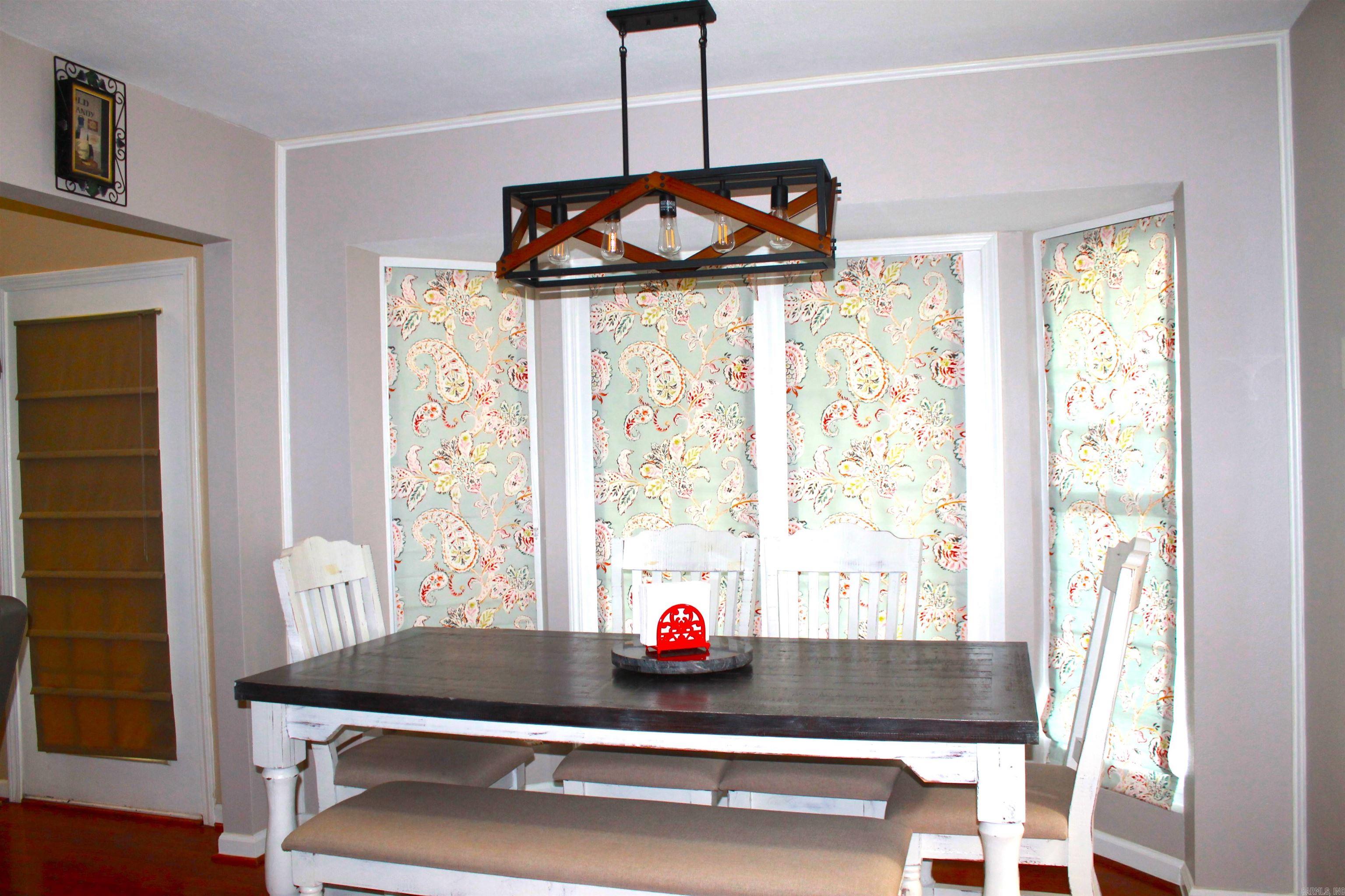 410 Mclelland Road Property Photo 17