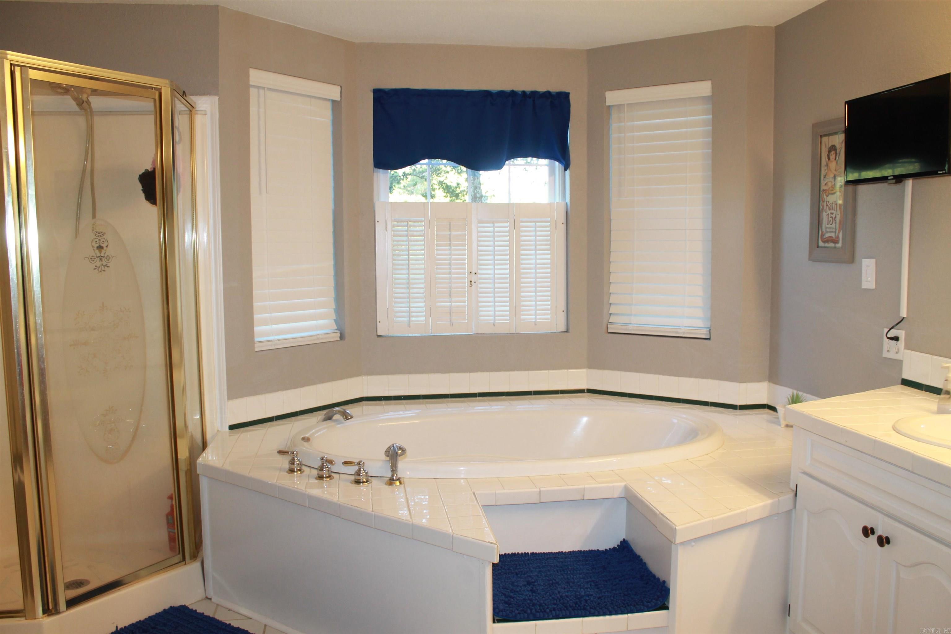 410 Mclelland Road Property Photo 21