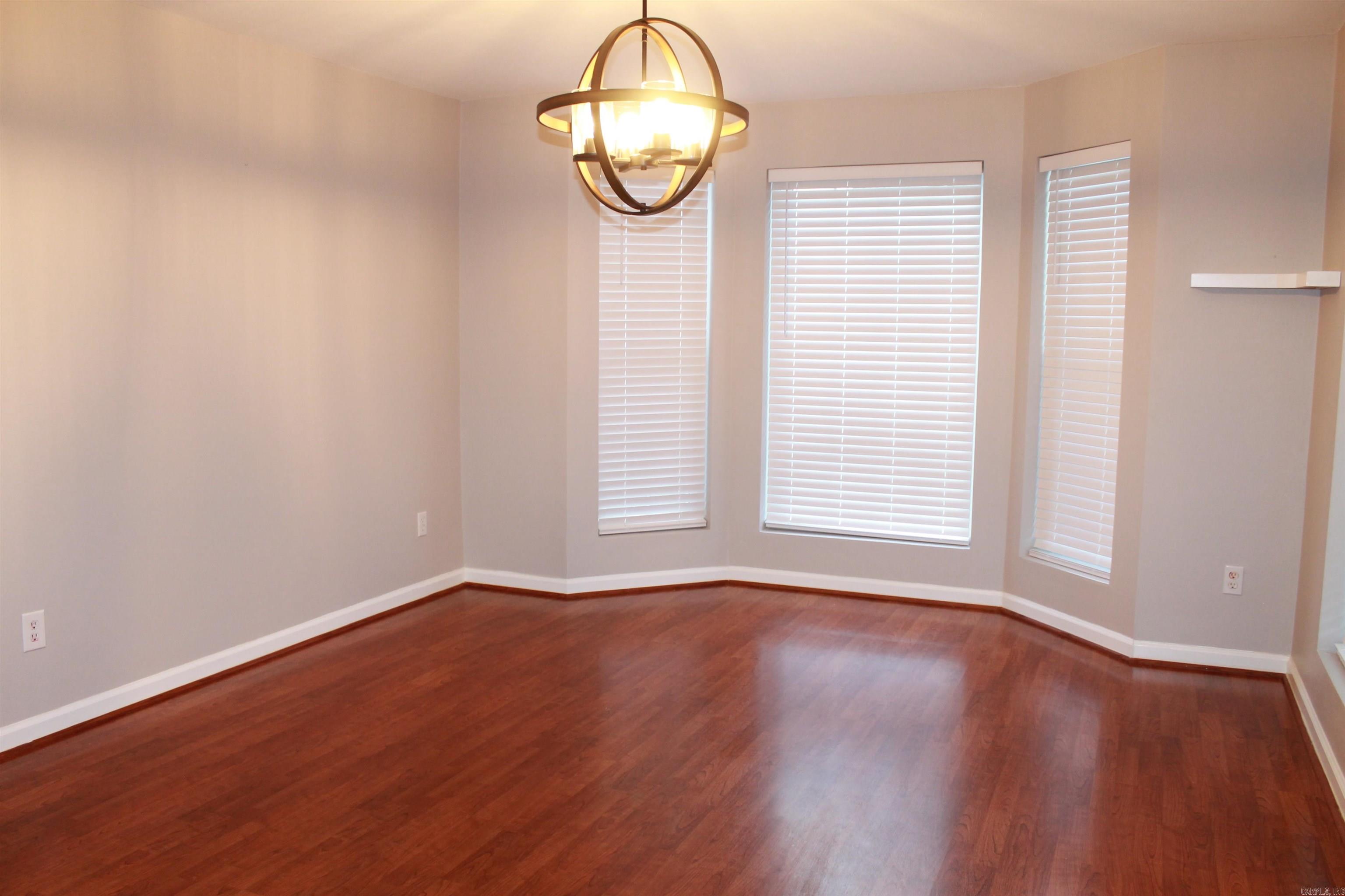 410 Mclelland Road Property Photo 24