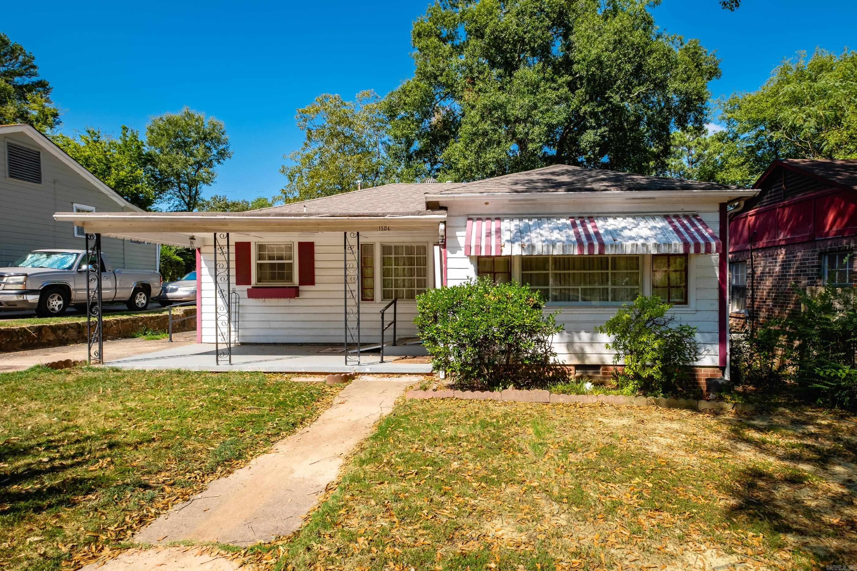 1504 Washington Street Property Photo 1