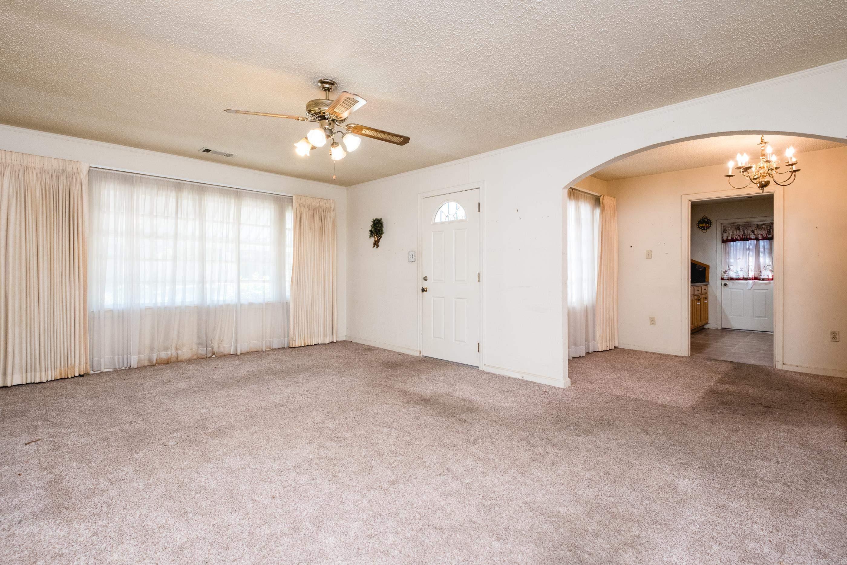 1504 Washington Street Property Photo 8