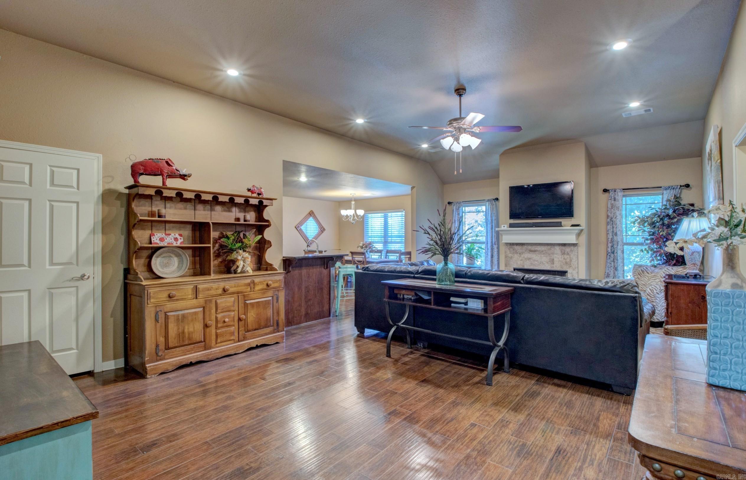 98 Prospect Trl Property Photo 4
