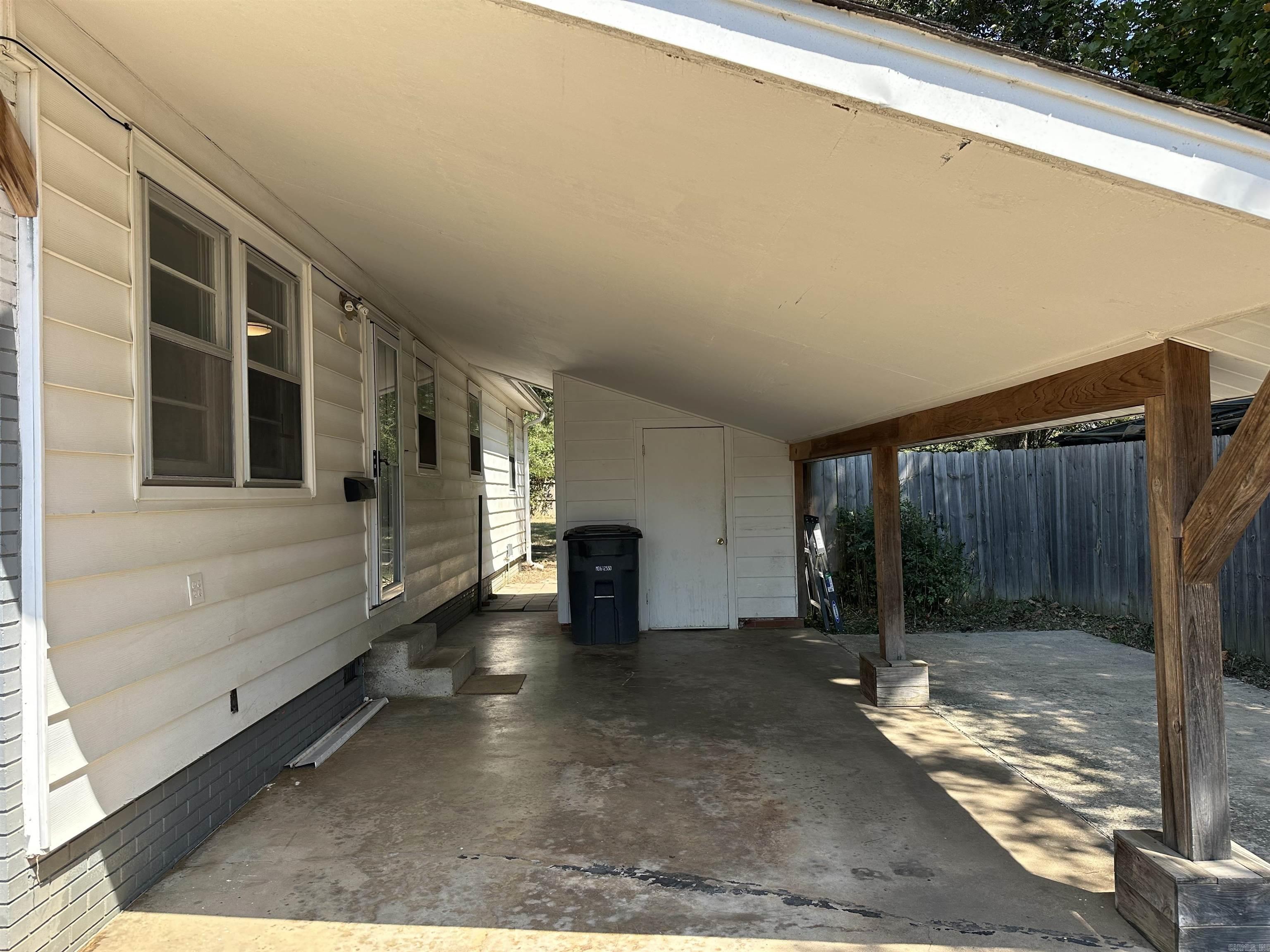 1304 W Center Property Photo 2