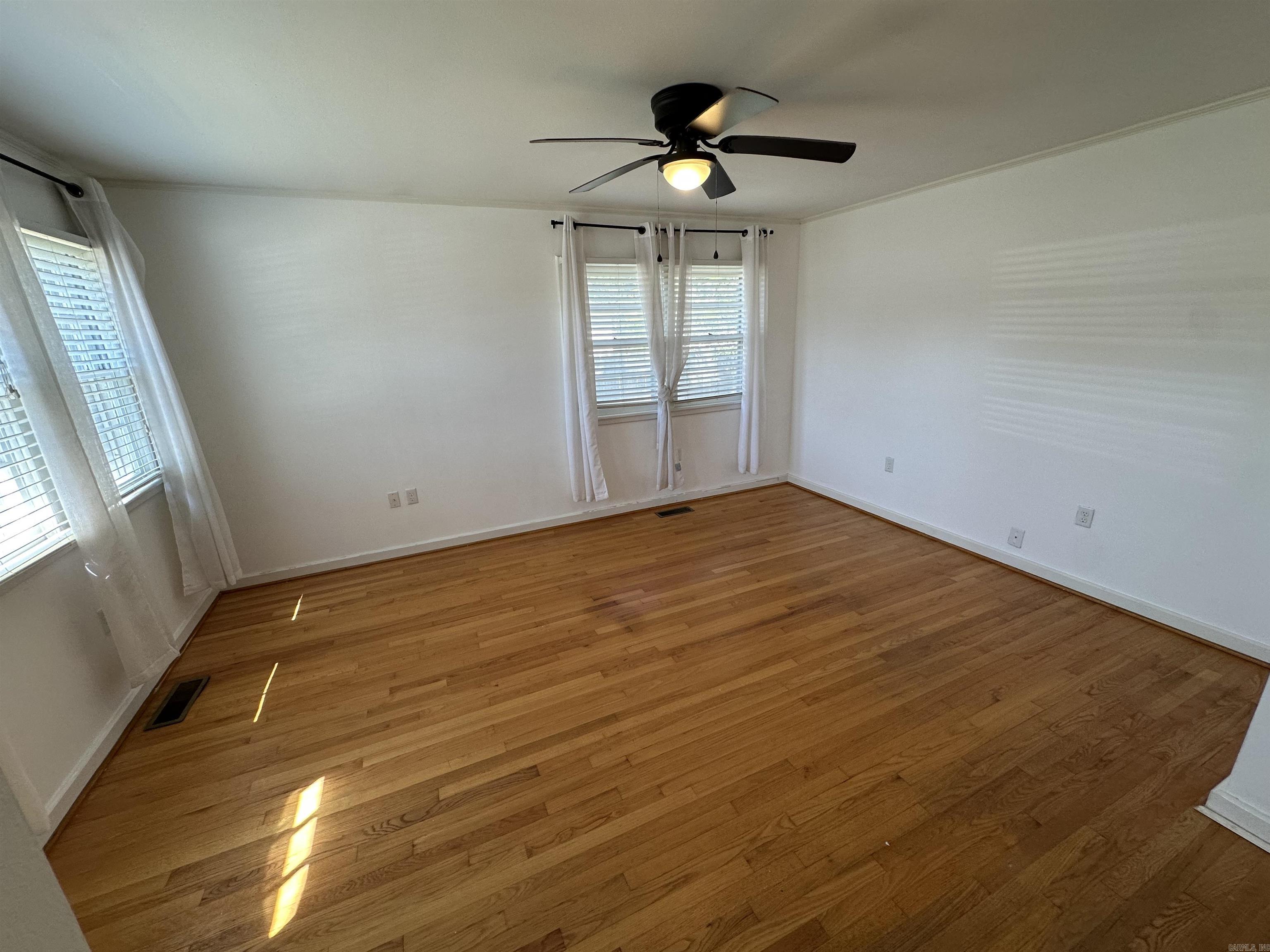 1304 W Center Property Photo 7