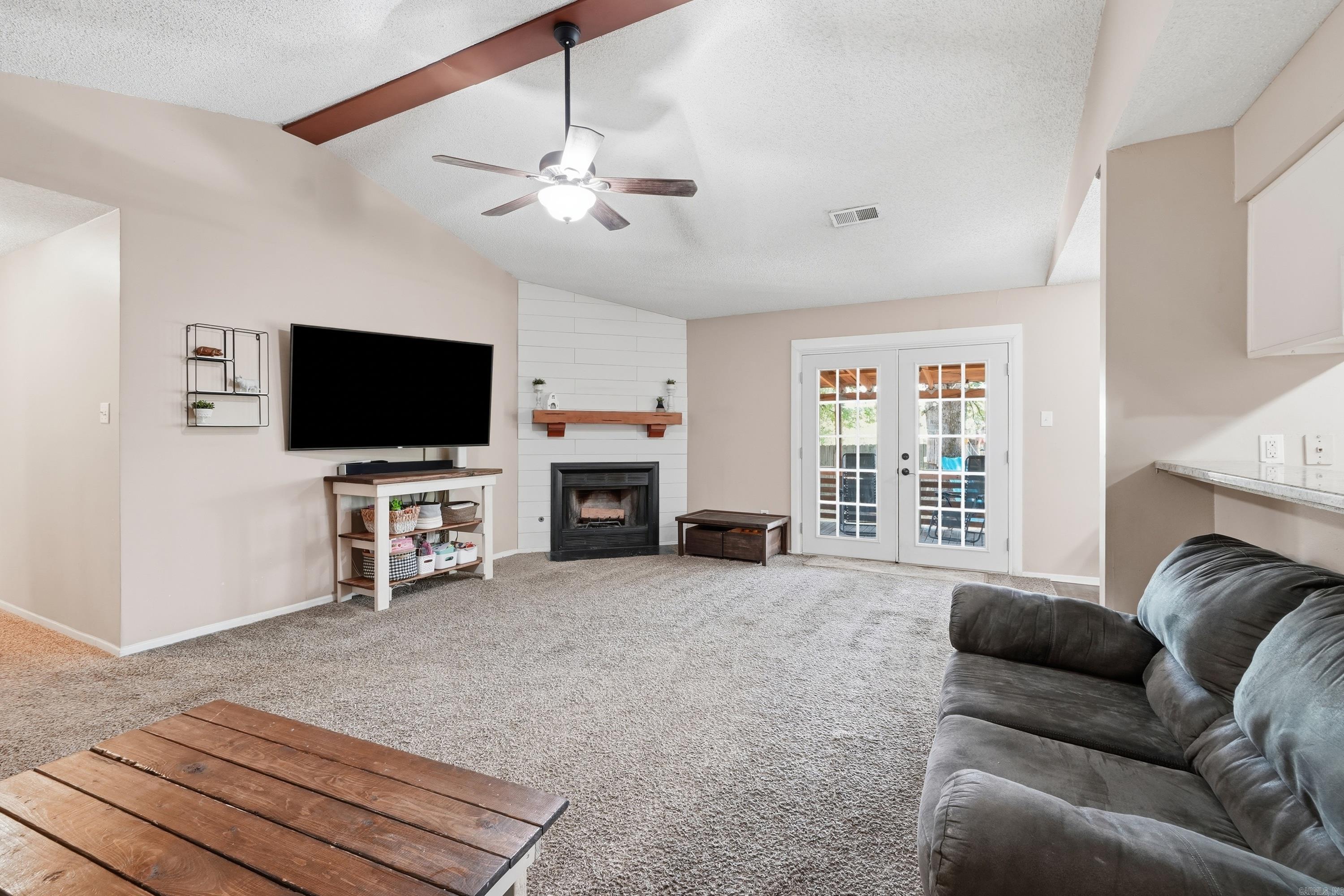 301 Zachary Cove Property Photo 5