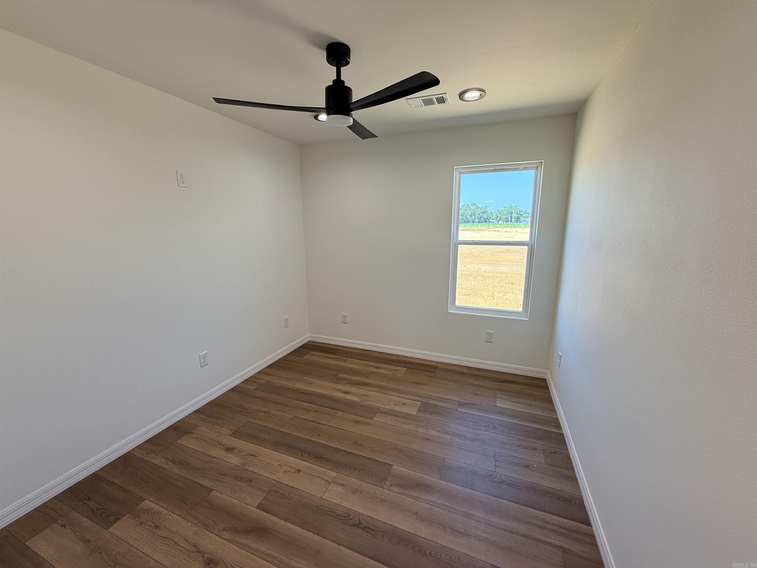 155 Satchel Paige Cove Property Photo 16