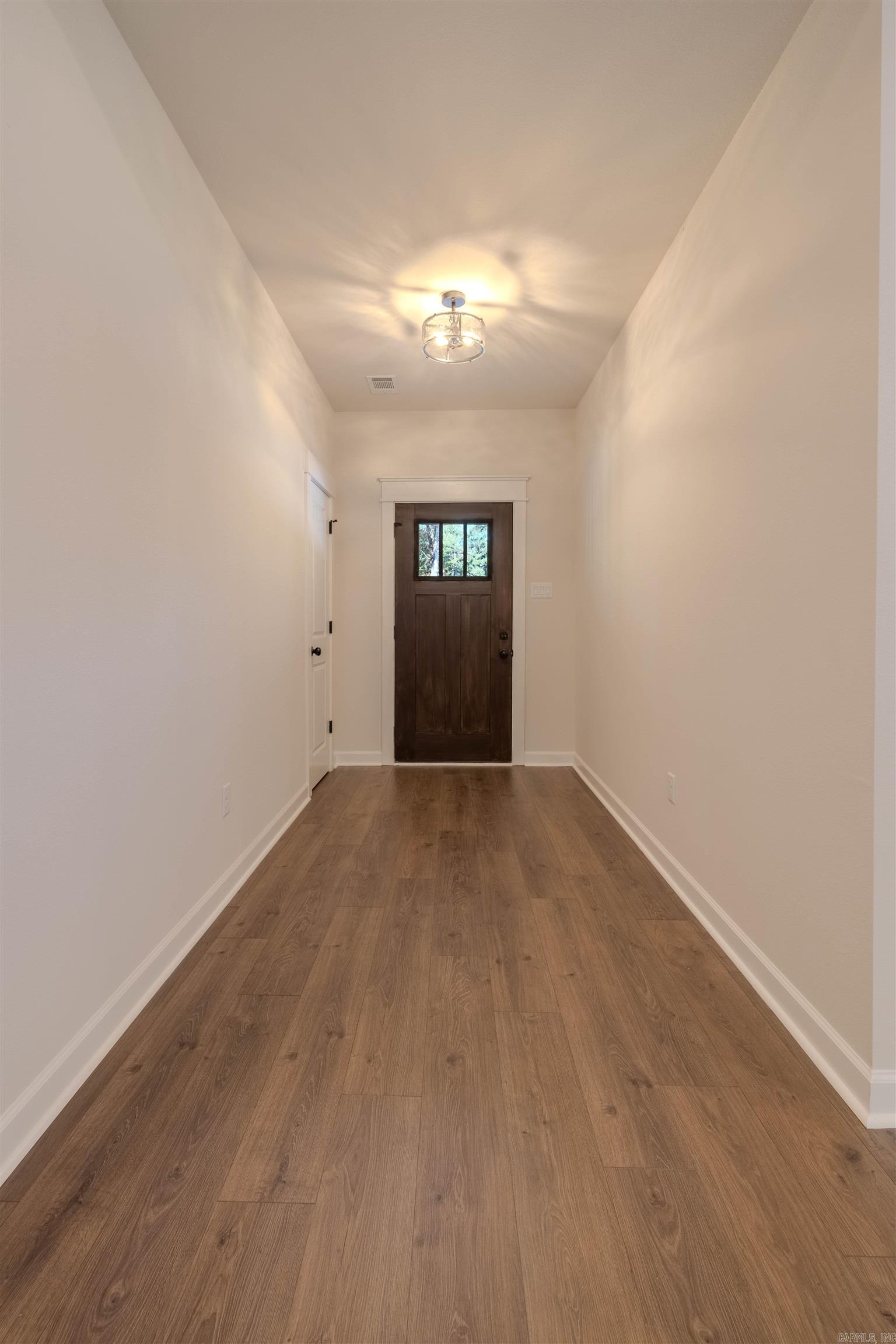 1040 Buckwood Road Property Photo 3