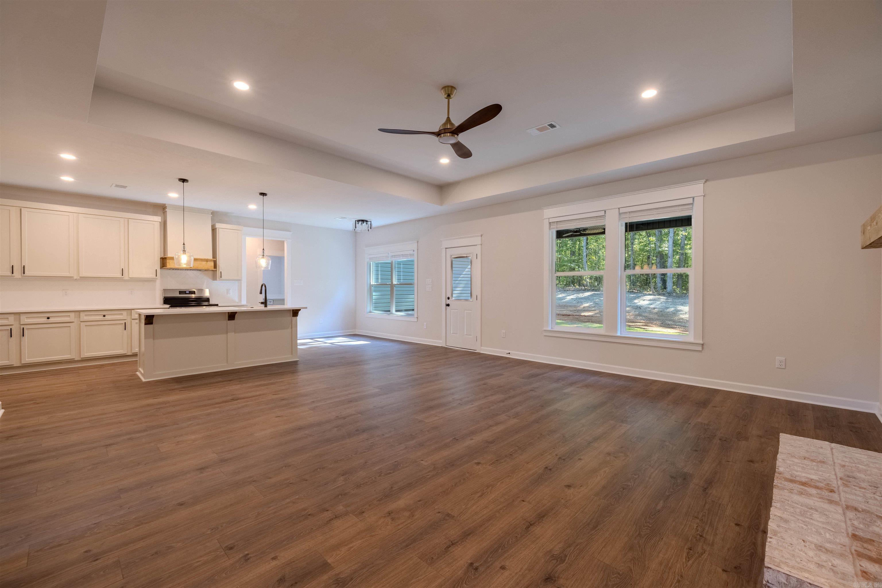 1040 Buckwood Road Property Photo 4