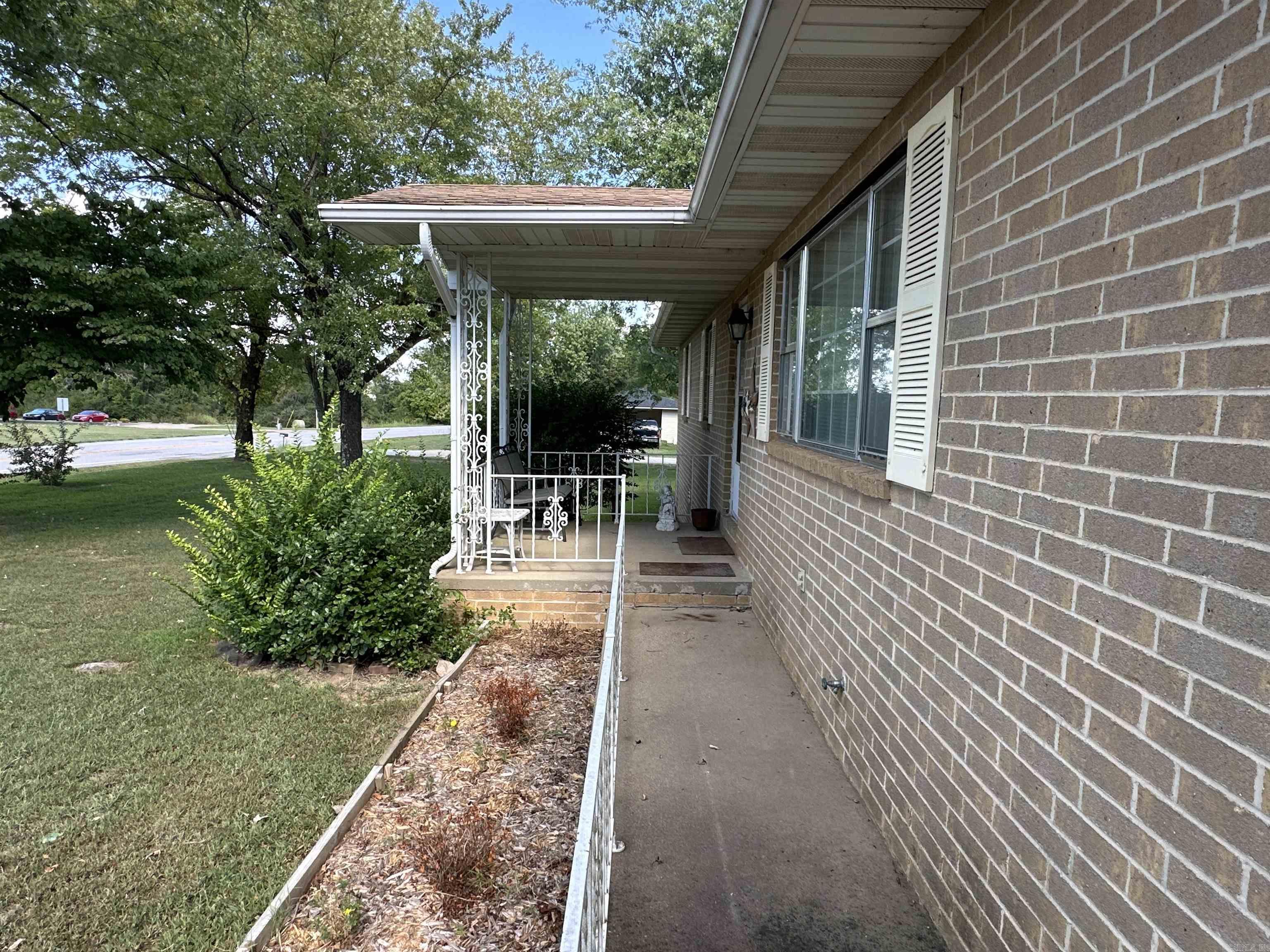 6127 Hwy 202 Property Photo 2