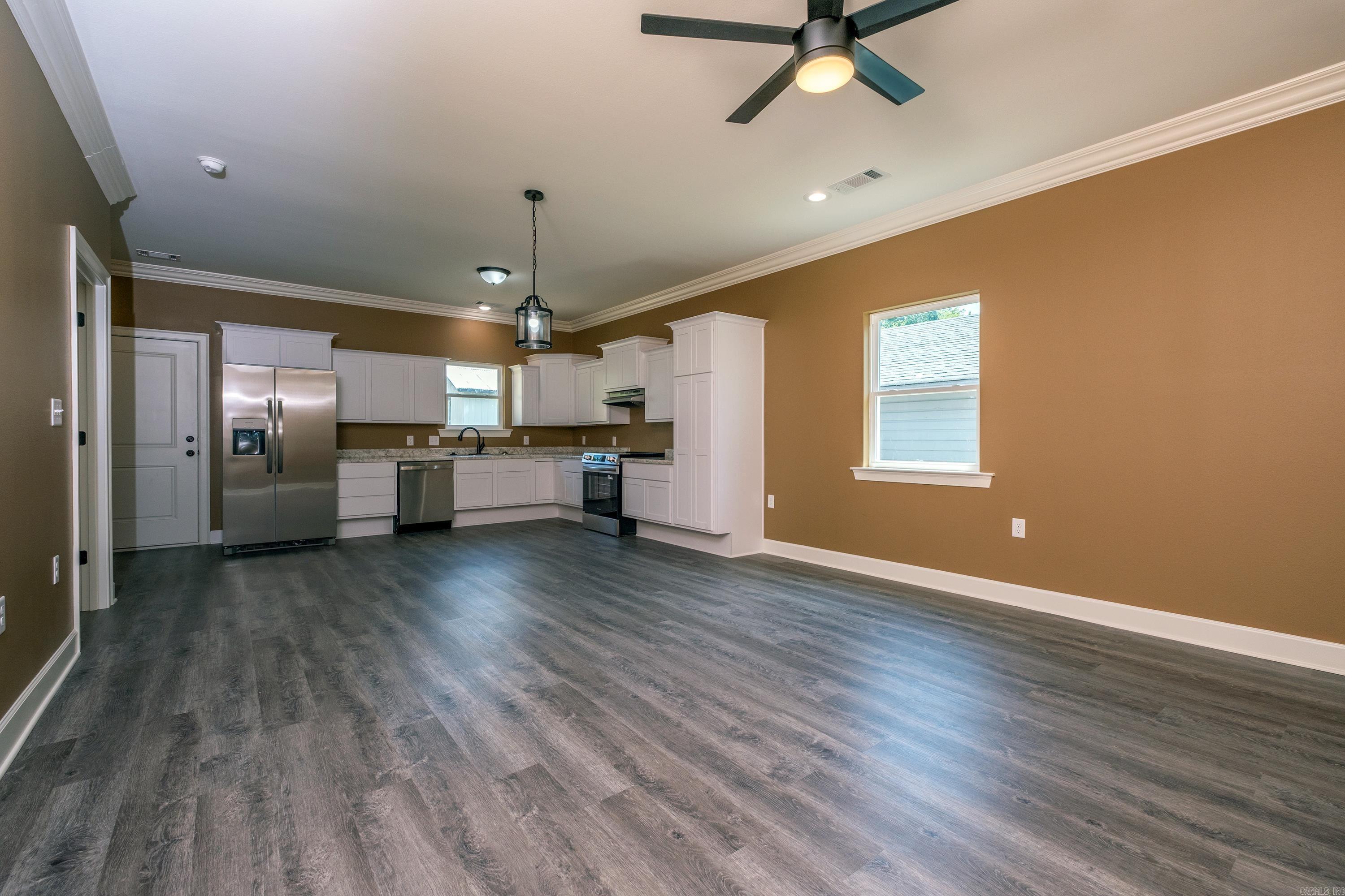 4411 Bowers Street Property Photo 6