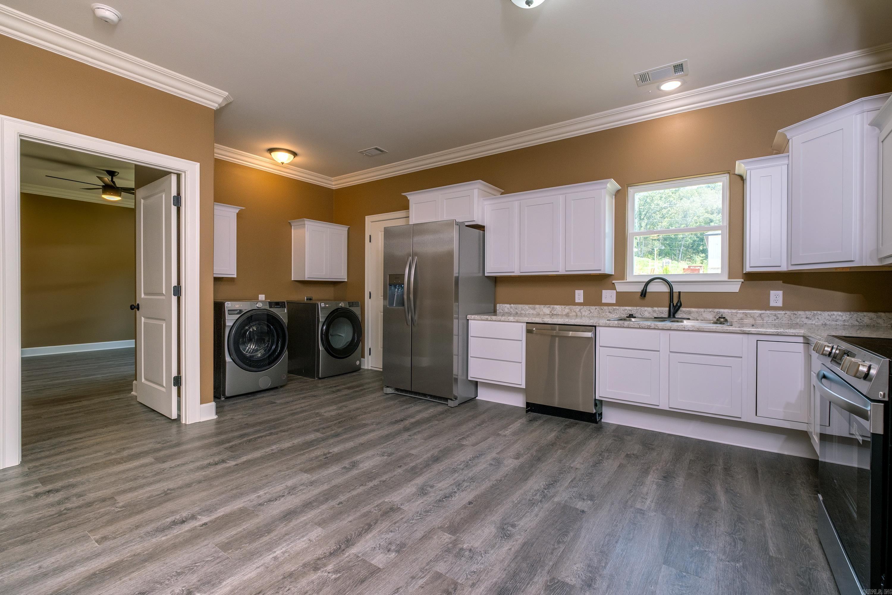 4411 Bowers Street Property Photo 9