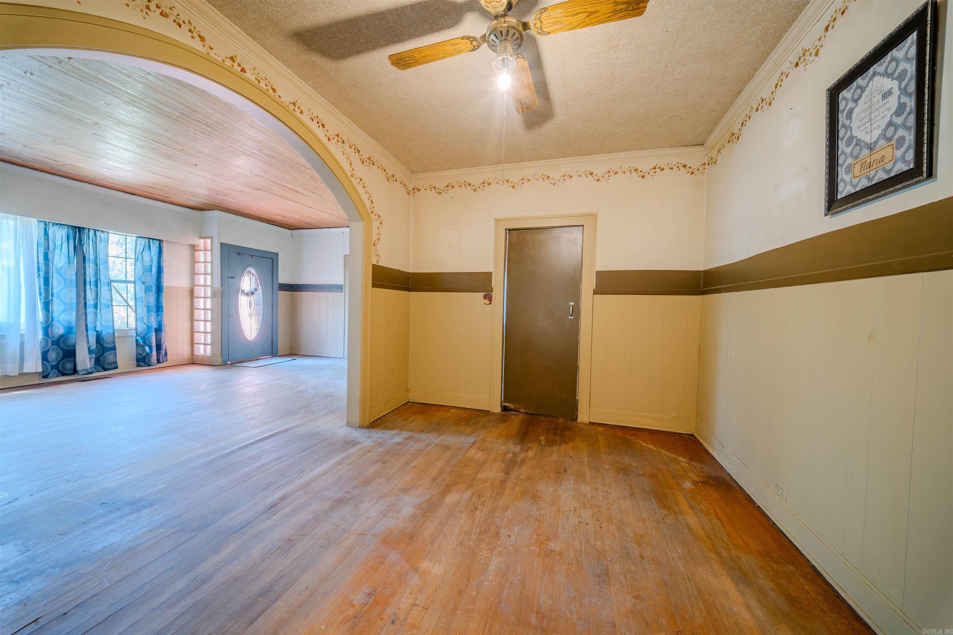 916 Clifton Street Property Photo 8