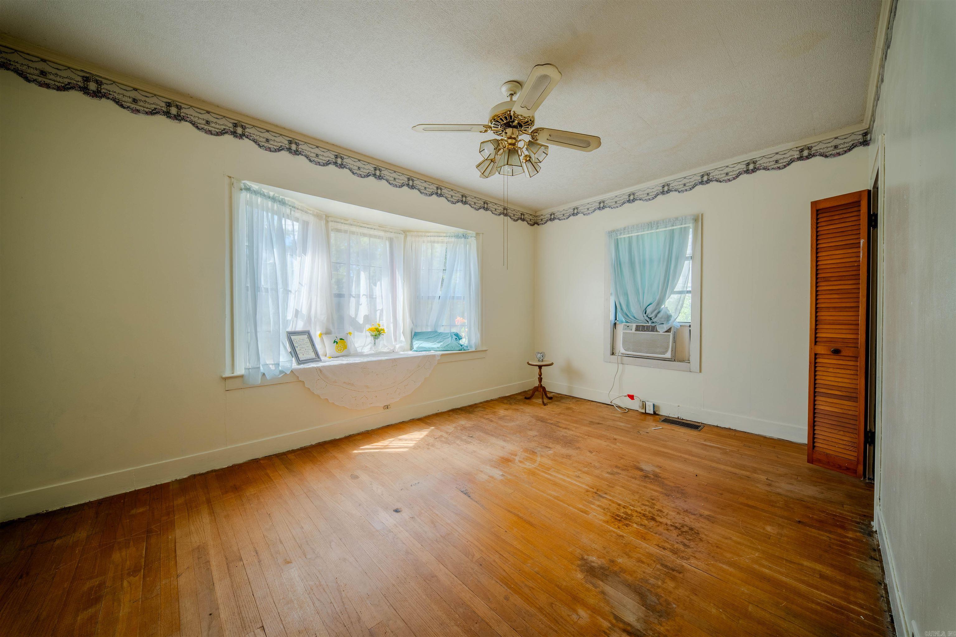 916 Clifton Street Property Photo 20