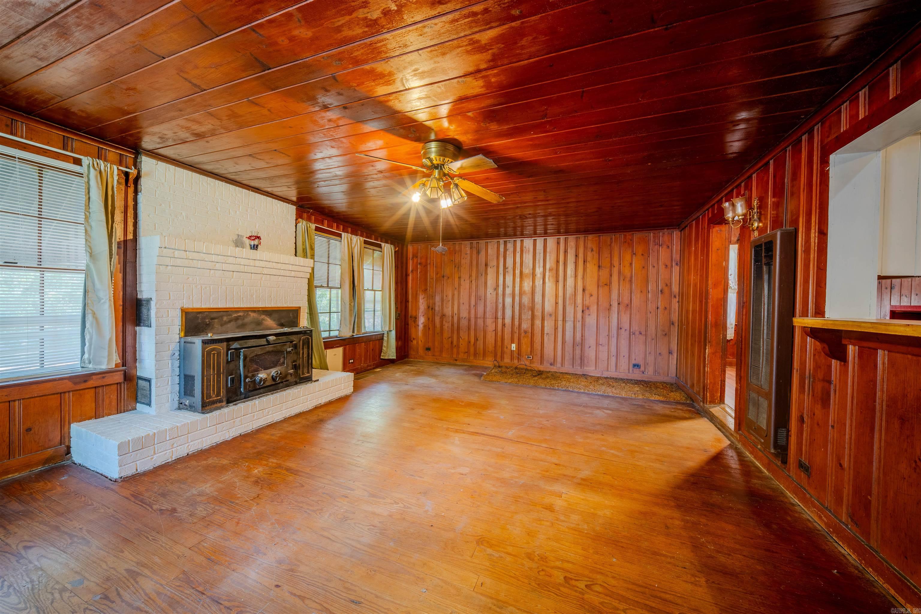 916 Clifton Street Property Photo 26