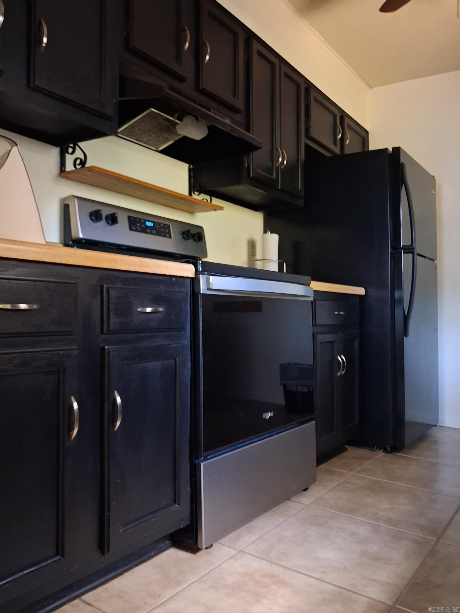 102 Willow Grove Road Property Photo 4