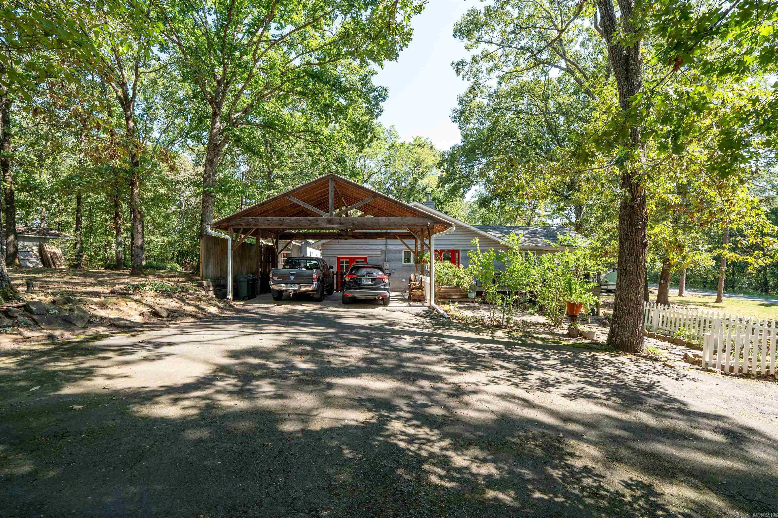 143 Jordan Lane Property Photo 28