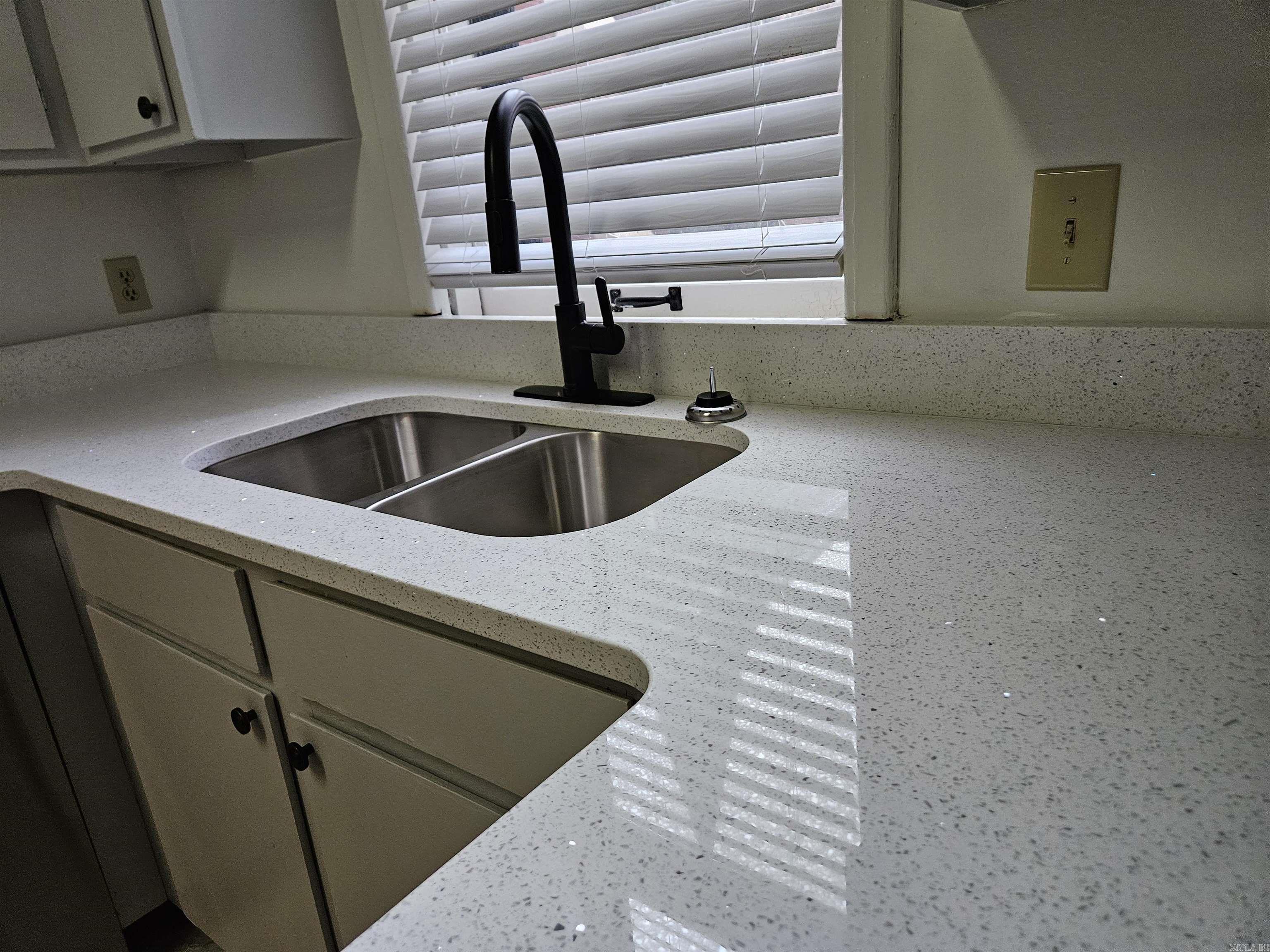 1500 Center Street 9 Property Photo 5