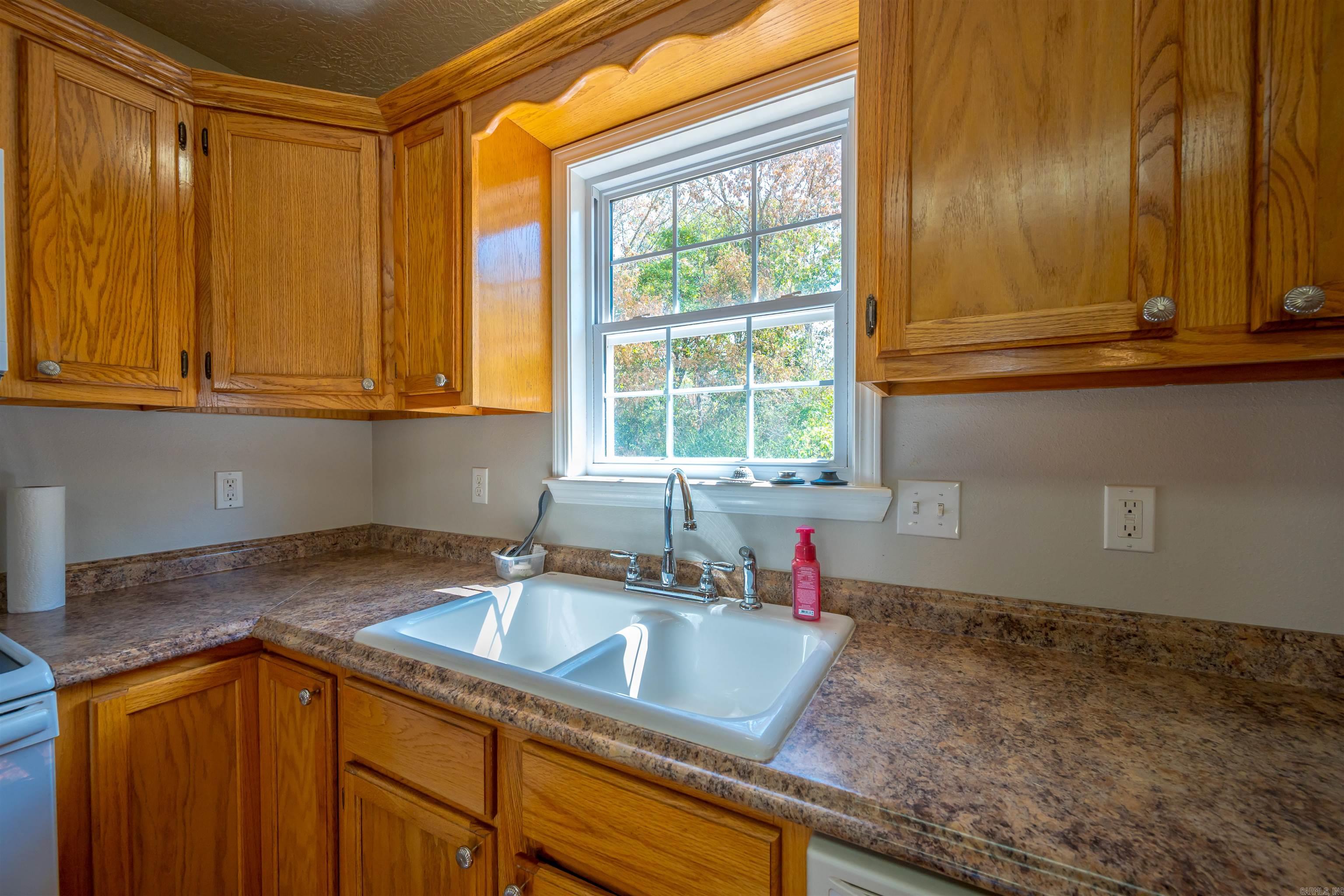 58 Rock Creek Drive Property Photo 7
