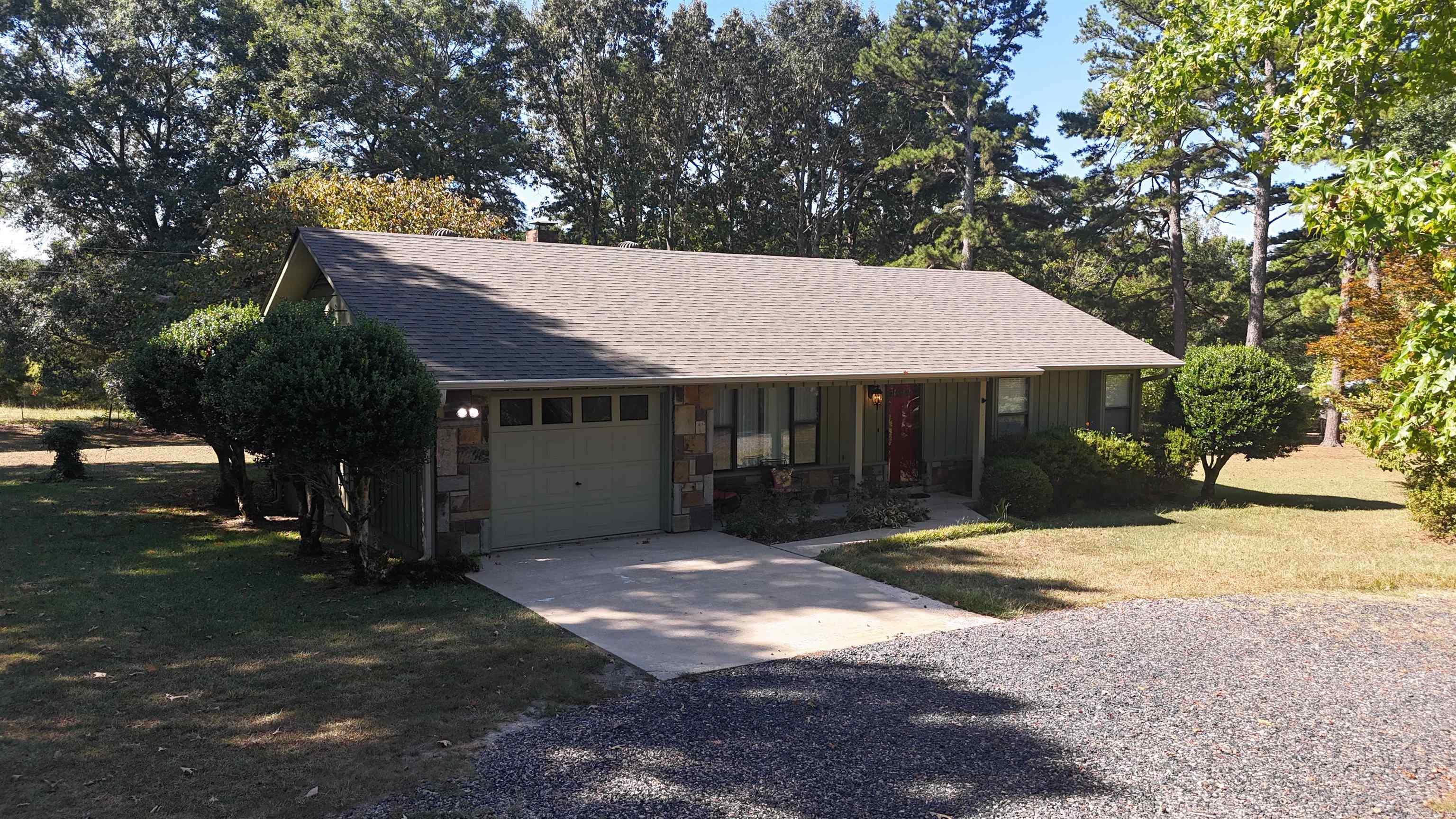 1004 Hastey Avenue Property Photo 2