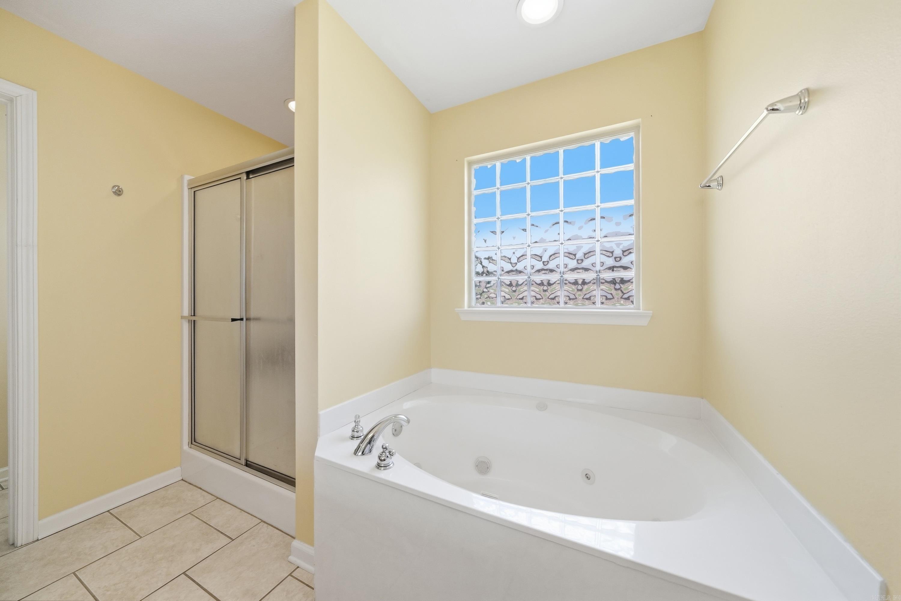 25 Abiagayle Loop Property Photo 15