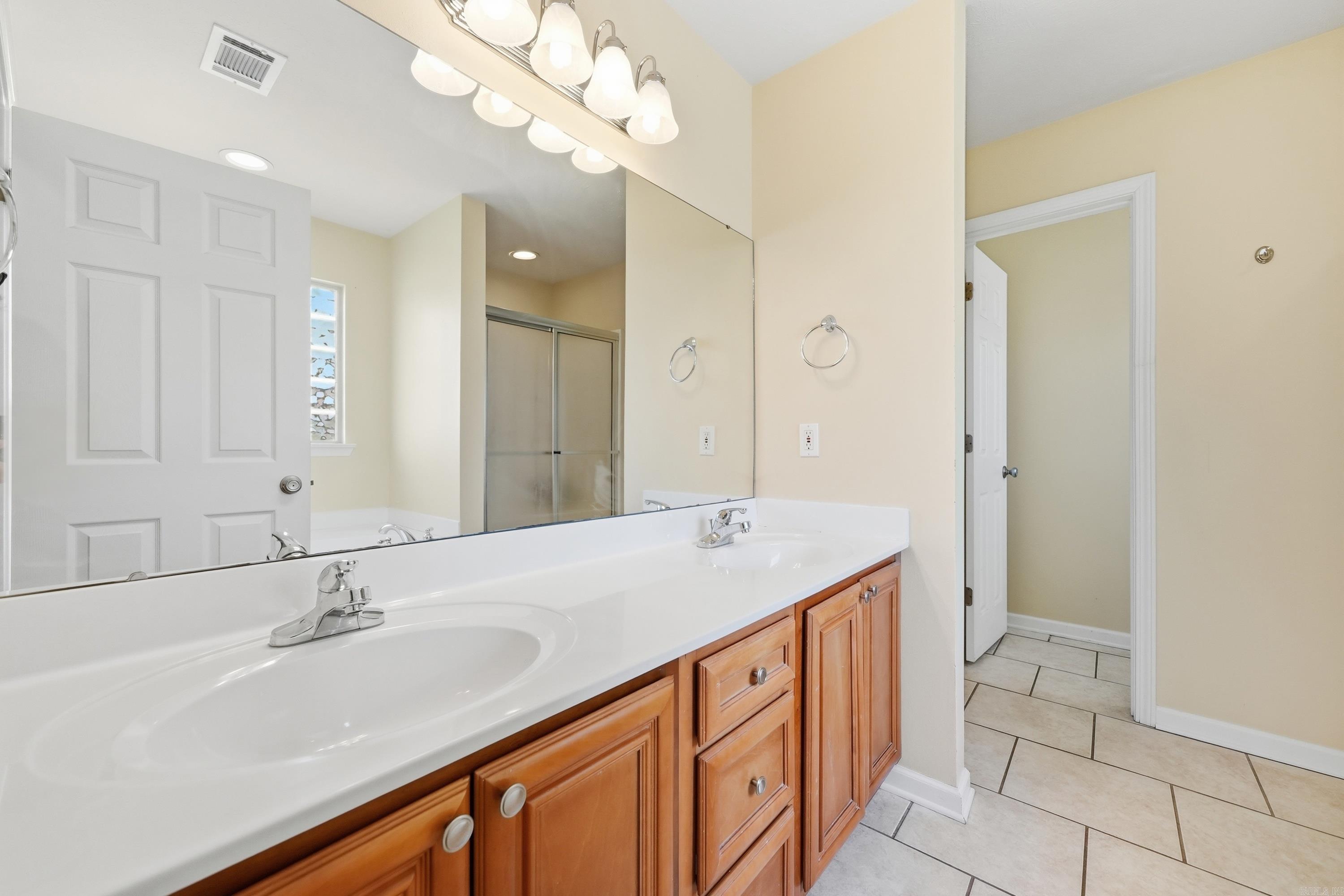 25 Abiagayle Loop Property Photo 16