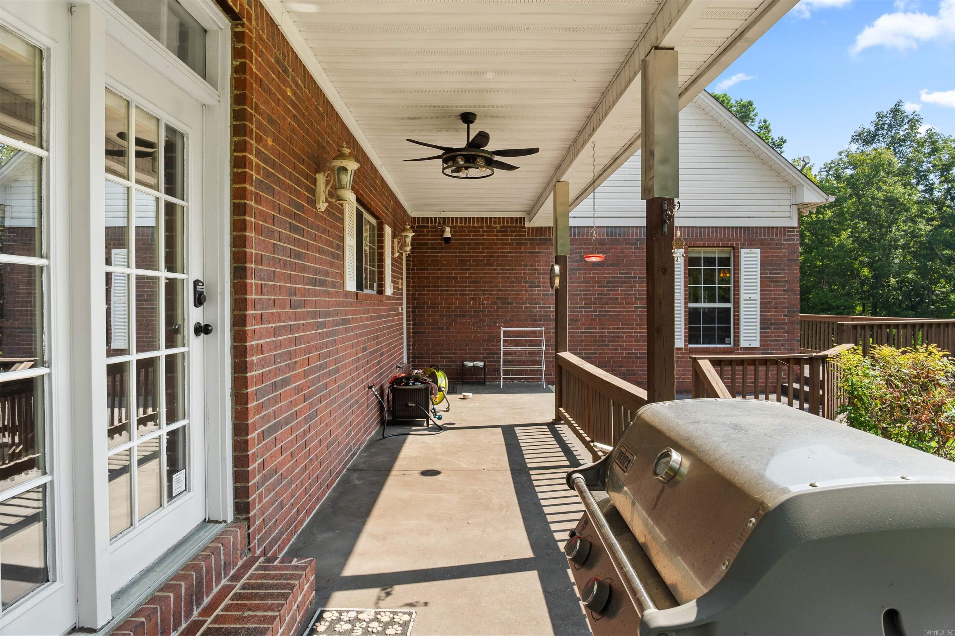 9770 Springhill Farms Drive Property Photo 34