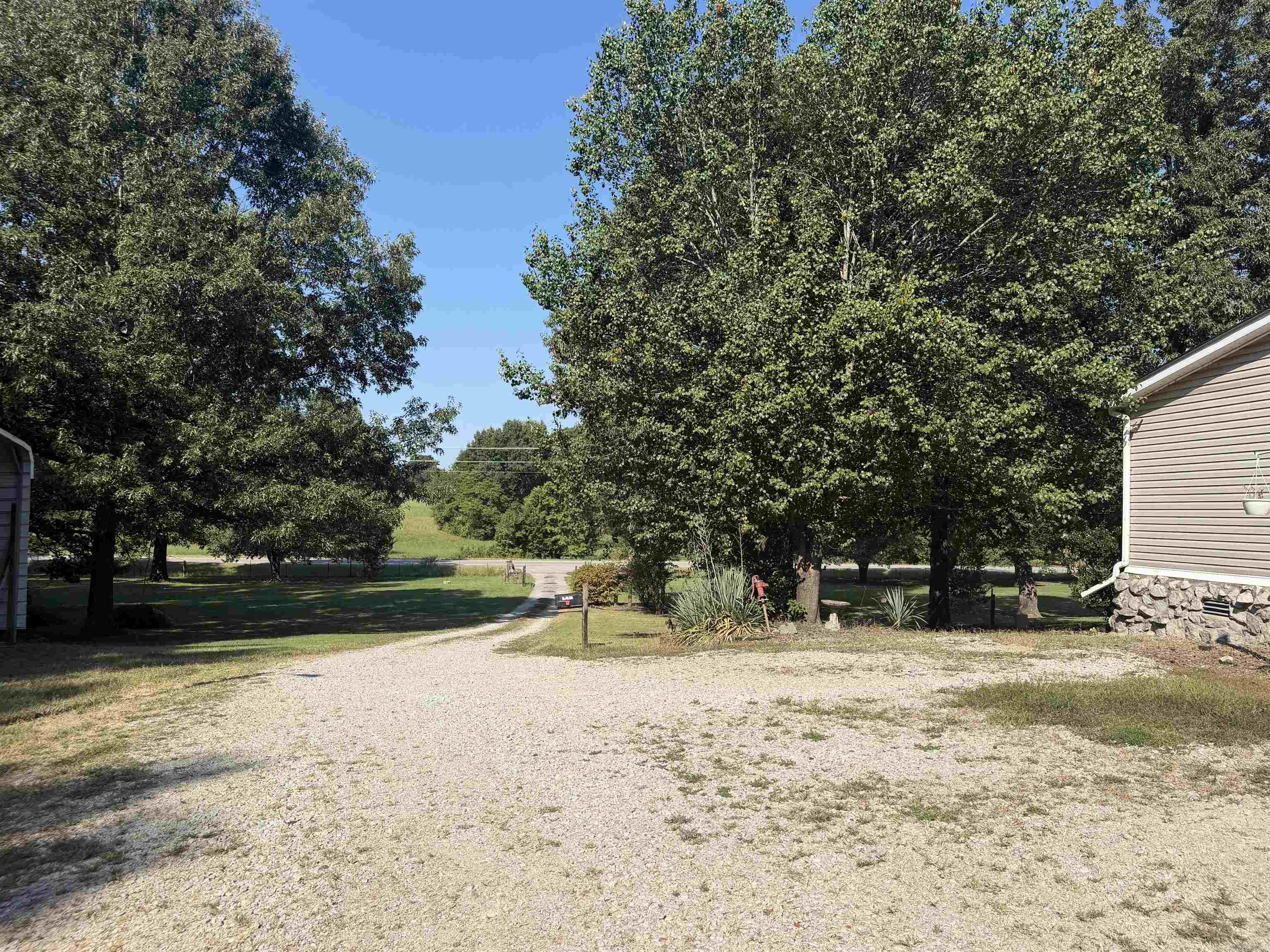 9122 Hwy 135 N Property Photo 32
