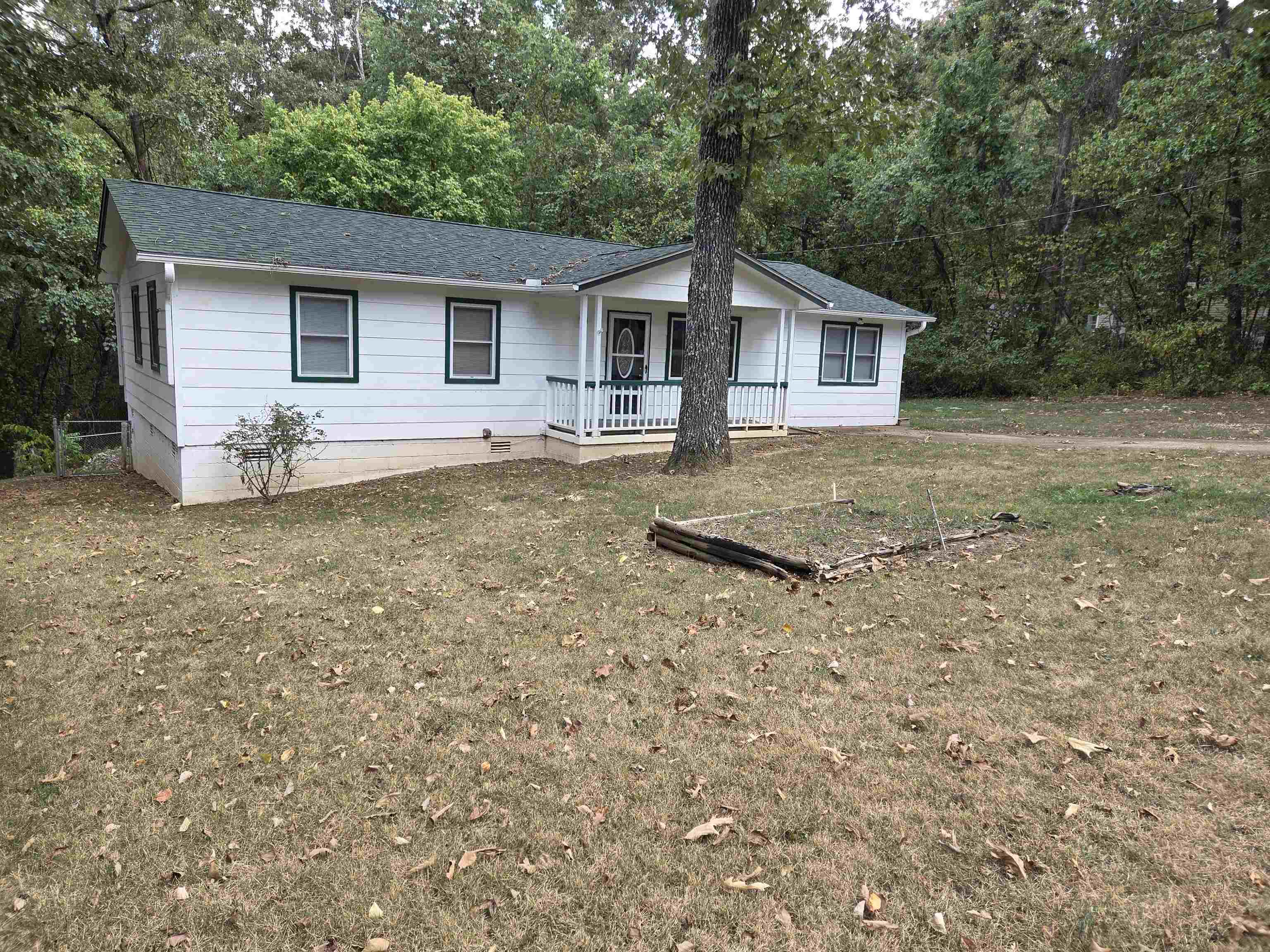 6 Ada Drive Property Photo 2